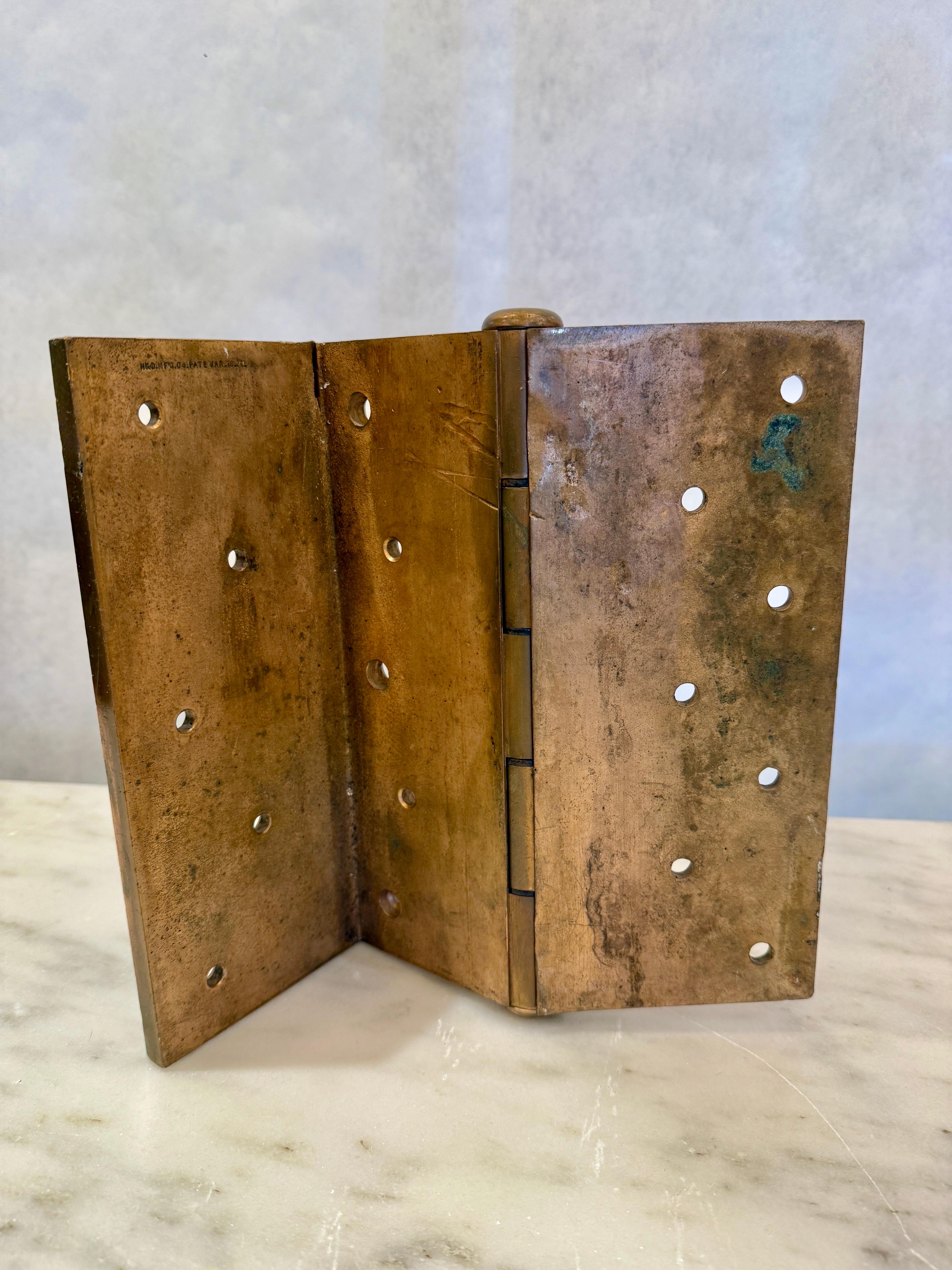 H&D Mfg. Co. 1877 Pair of Heavy Bronze Door Corner Hinges For Sale 5