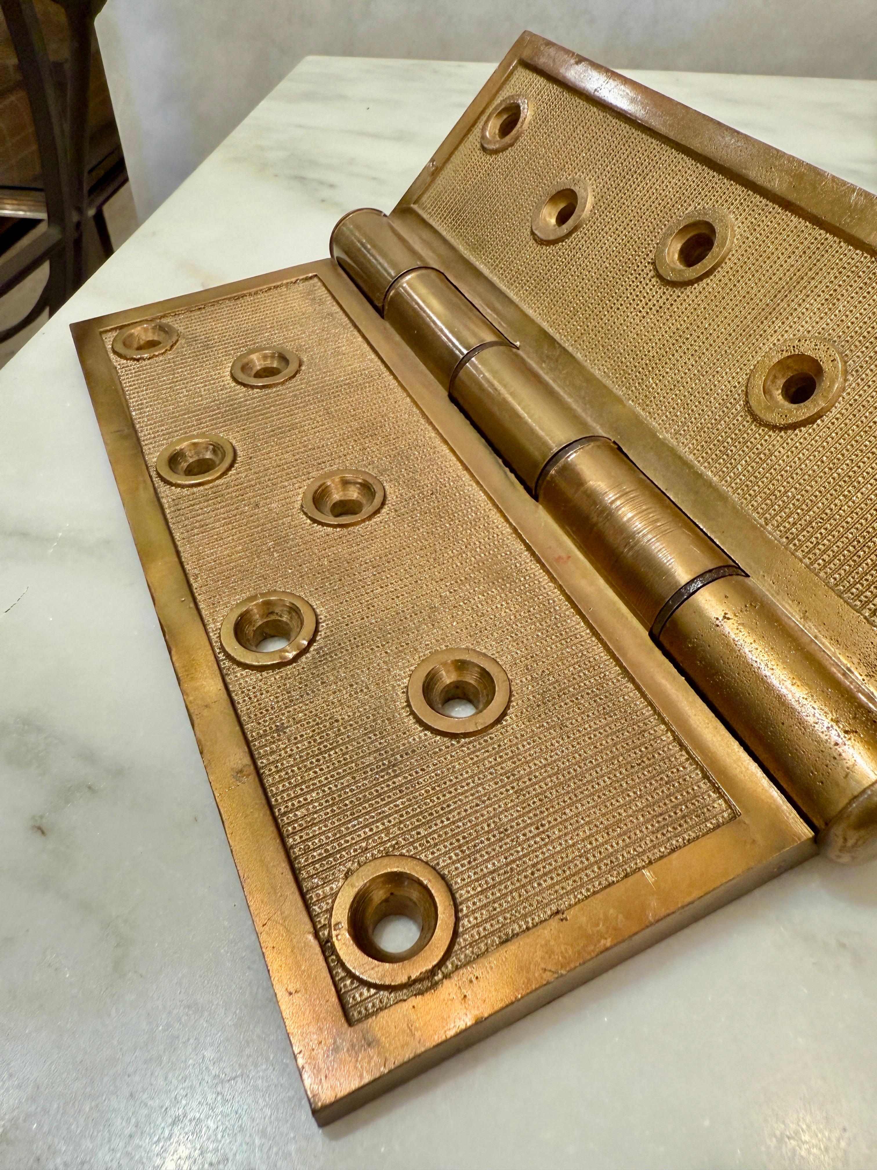 H&D Mfg. Co. 1877 Pair of Heavy Bronze Door Corner Hinges For Sale 1