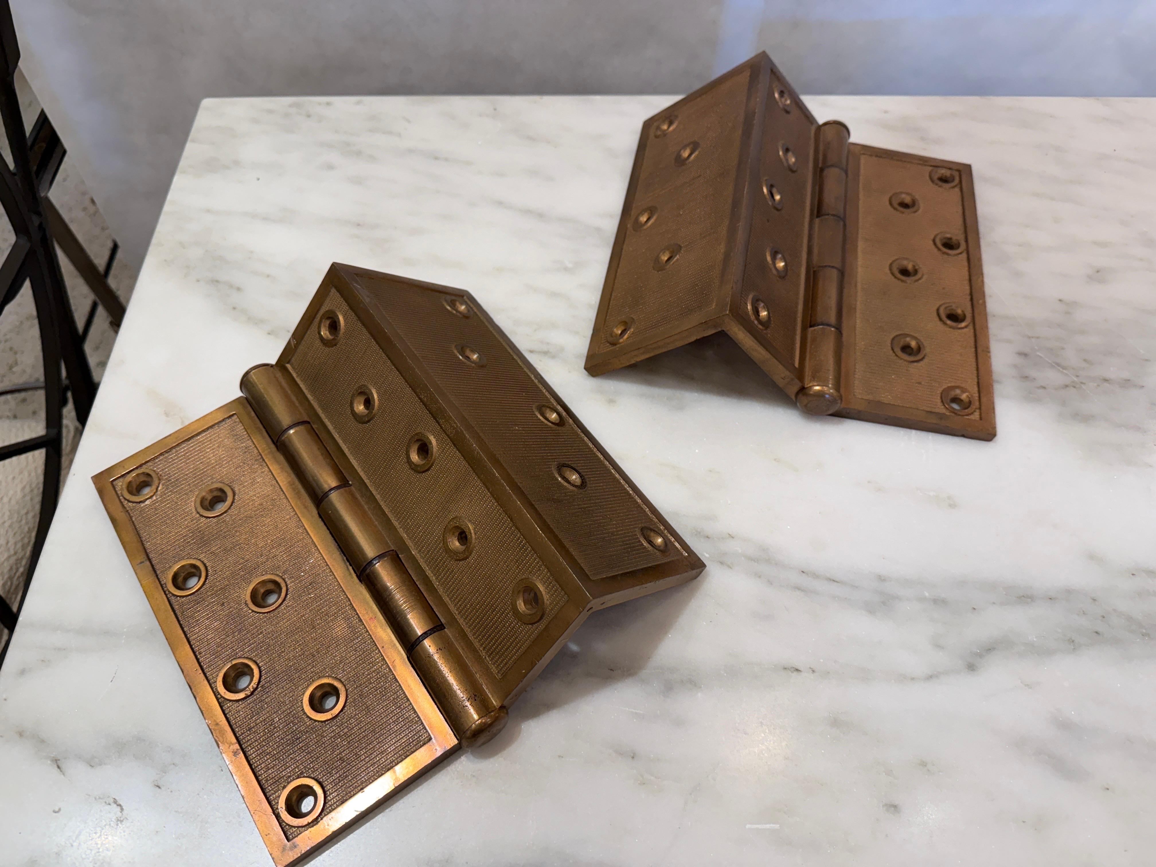 H&D Mfg. Co. 1877 Pair of Heavy Bronze Door Corner Hinges For Sale 3