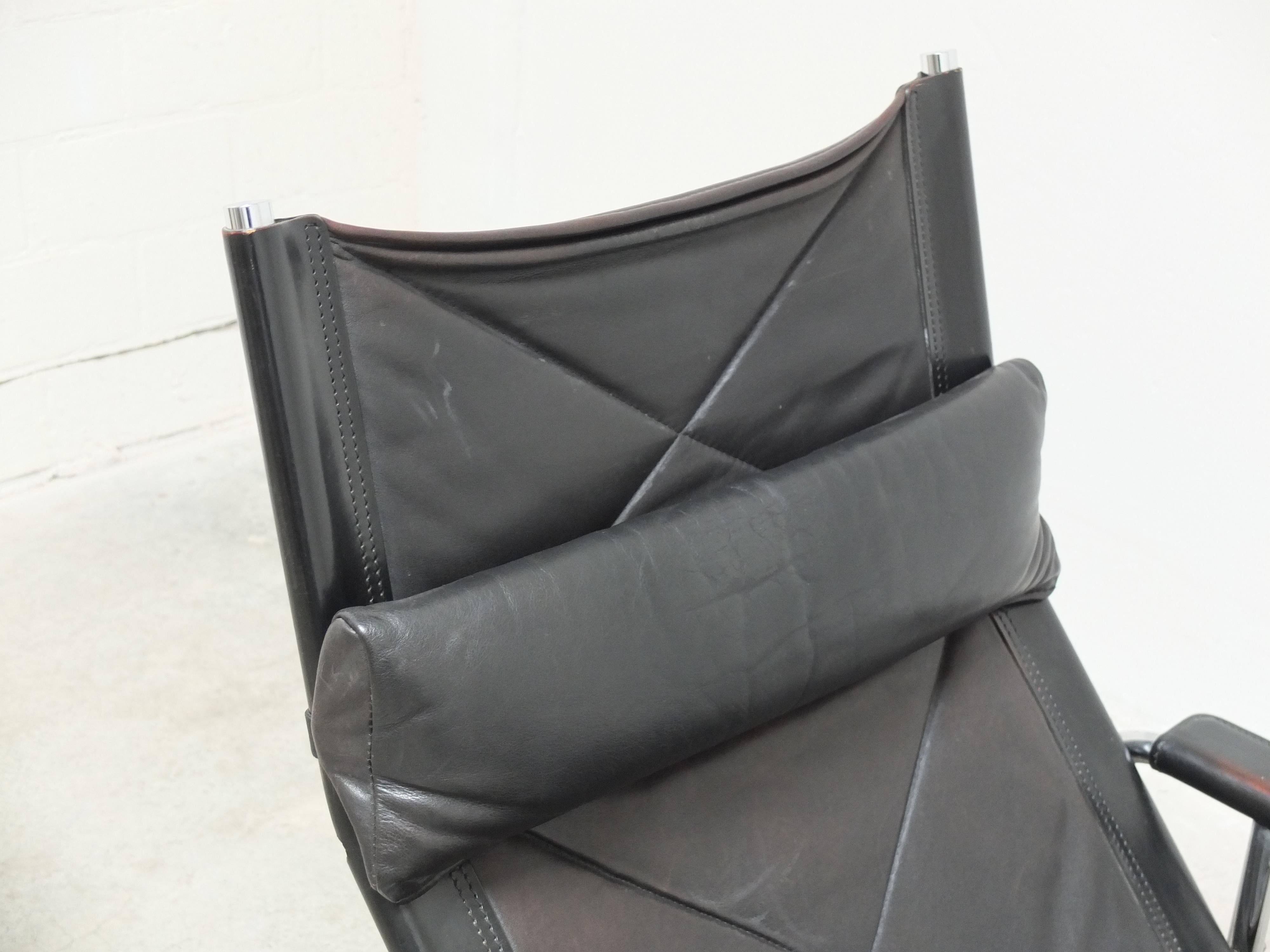 'HE1106' Lounge Chair with Ottoman by Hans Eichenberger for Strässle, 1978 For Sale 3