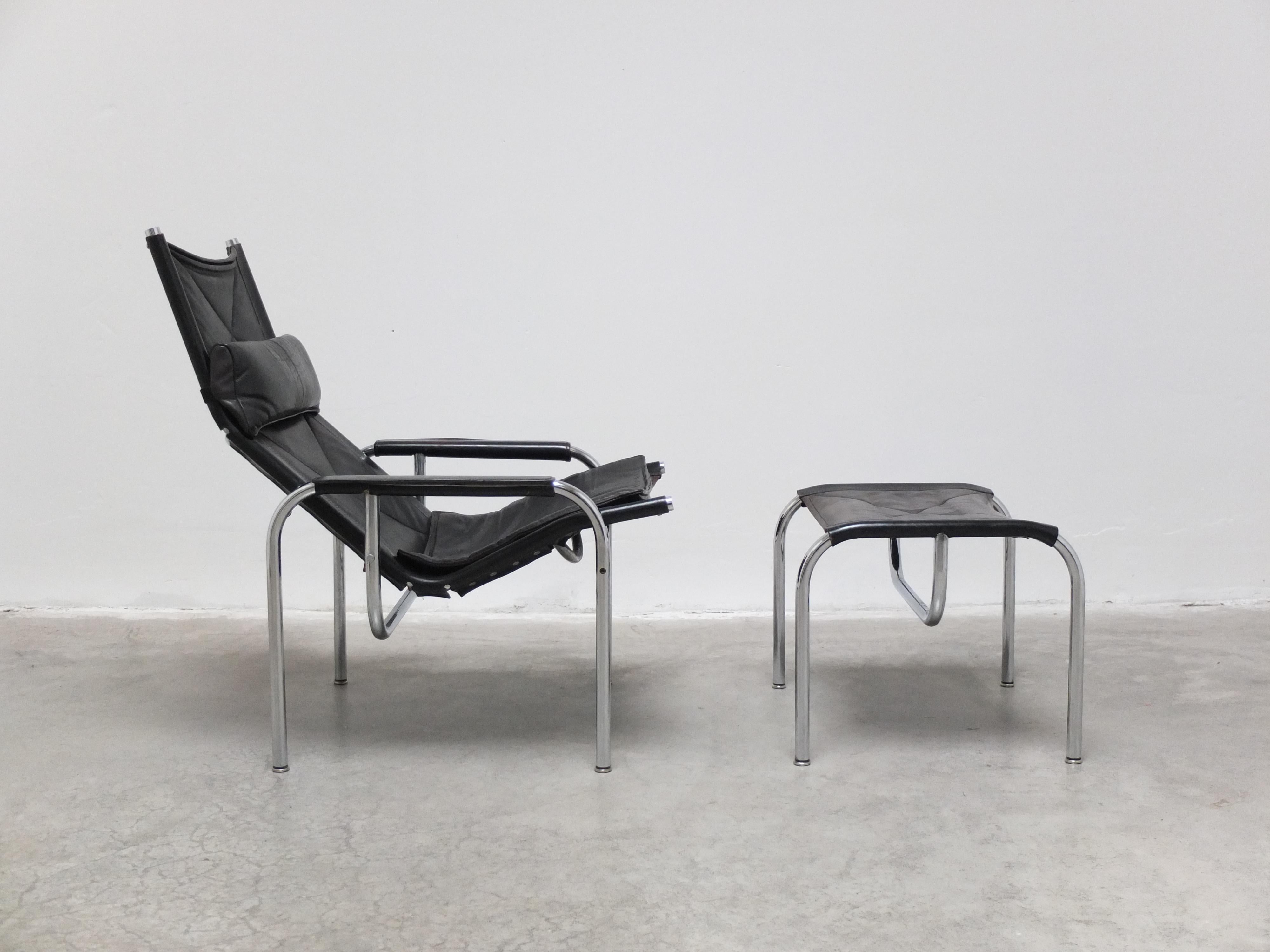 Mid-Century Modern 'HE1106' Lounge Chair with Ottoman by Hans Eichenberger for Strässle, 1978 For Sale