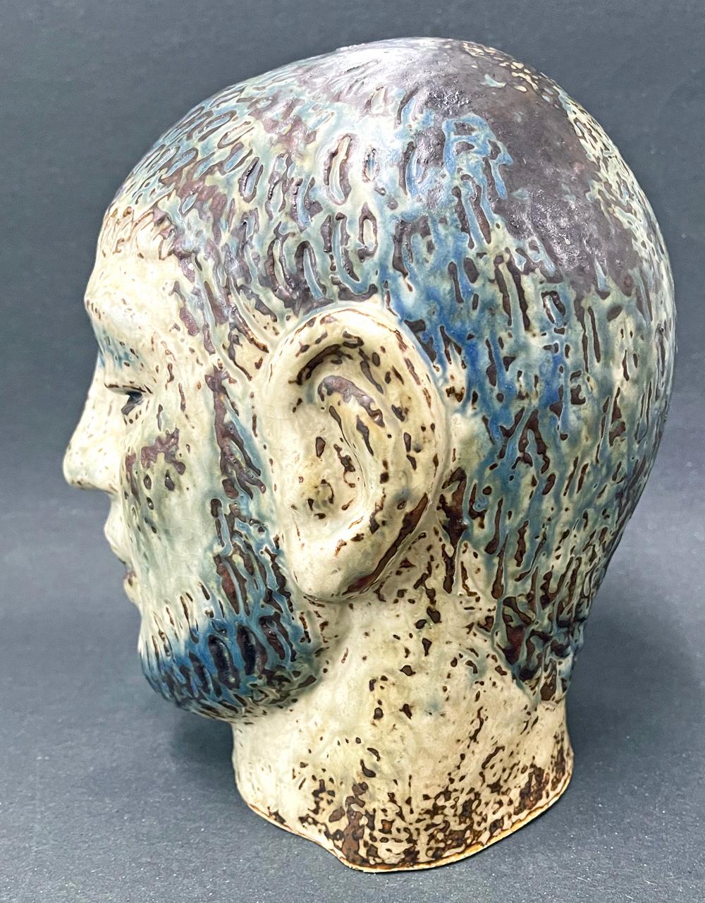„Herz eines Töpfers“, sehr seltene Art-Déco-Skulptur einer männlichen Figur von Nielsen (Glasiert) im Angebot