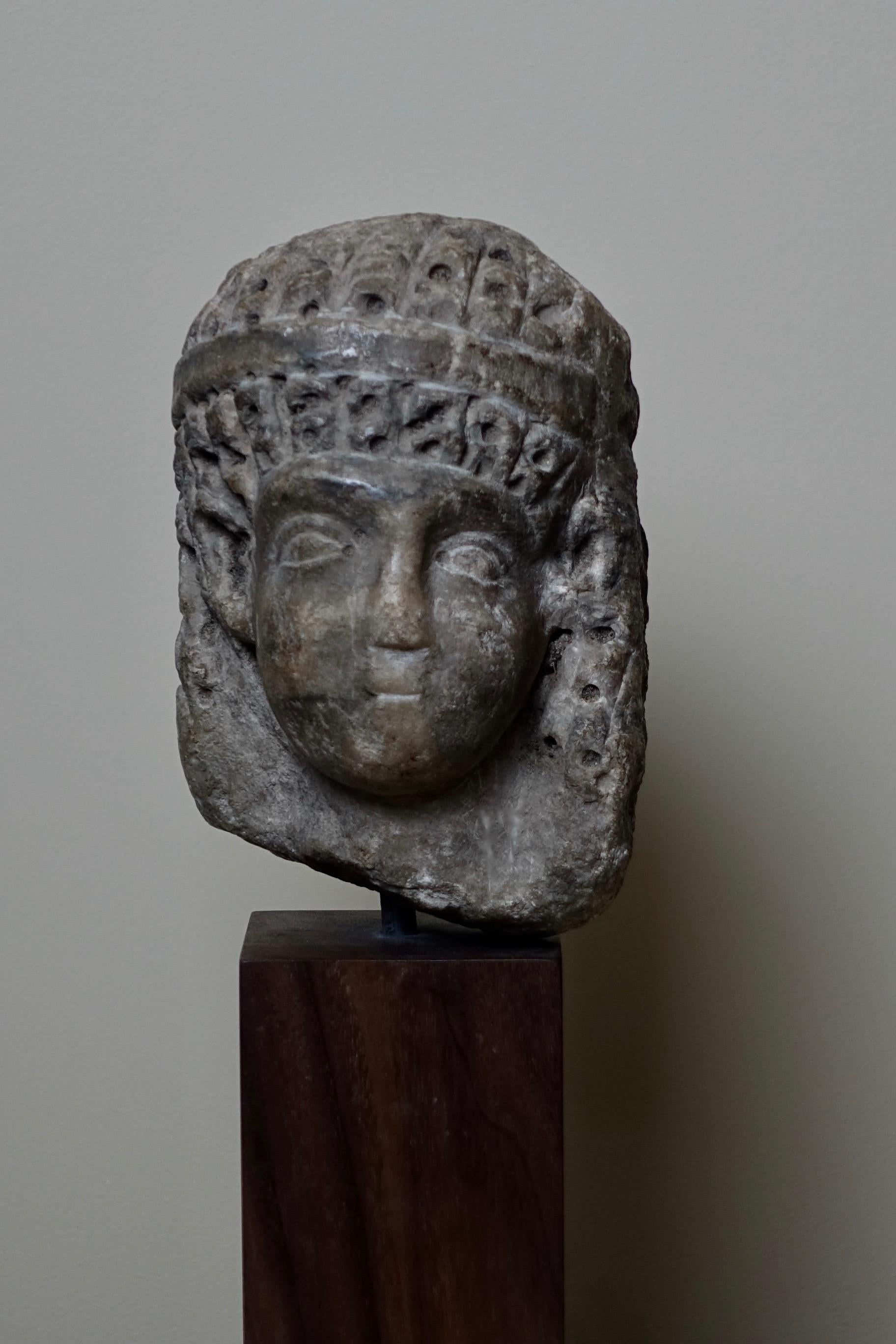 cleopatra statue head