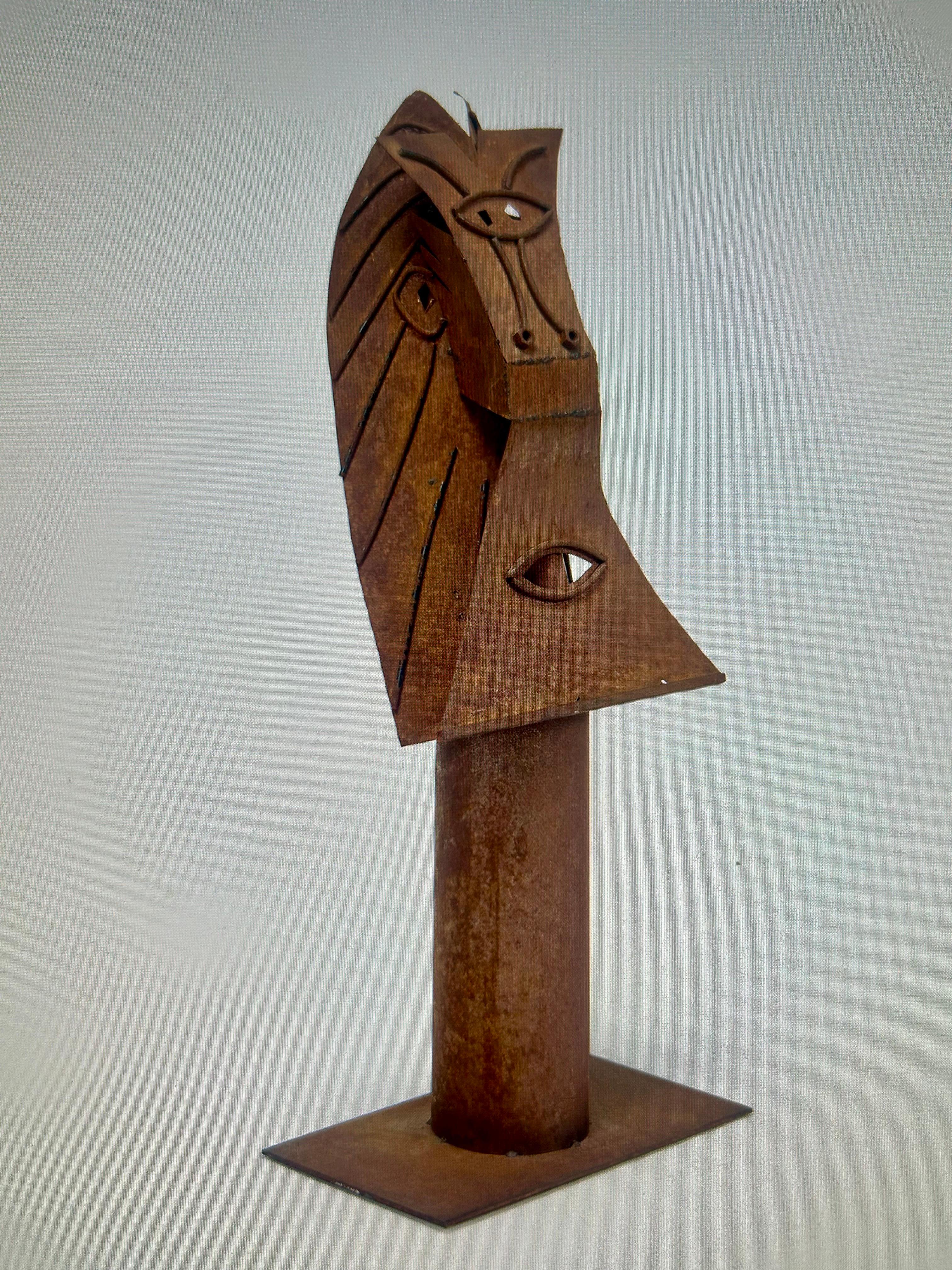 Obra de arte original.
Por desgracia, no tiene procedencia, sólo que se encontró en Los Ángeles.
(Puedes ver fotos de otra en un libro titulado La escultura de Picasso).
Picasso contrató a un artista llamado Carl Nesjar para que hiciera esculturas