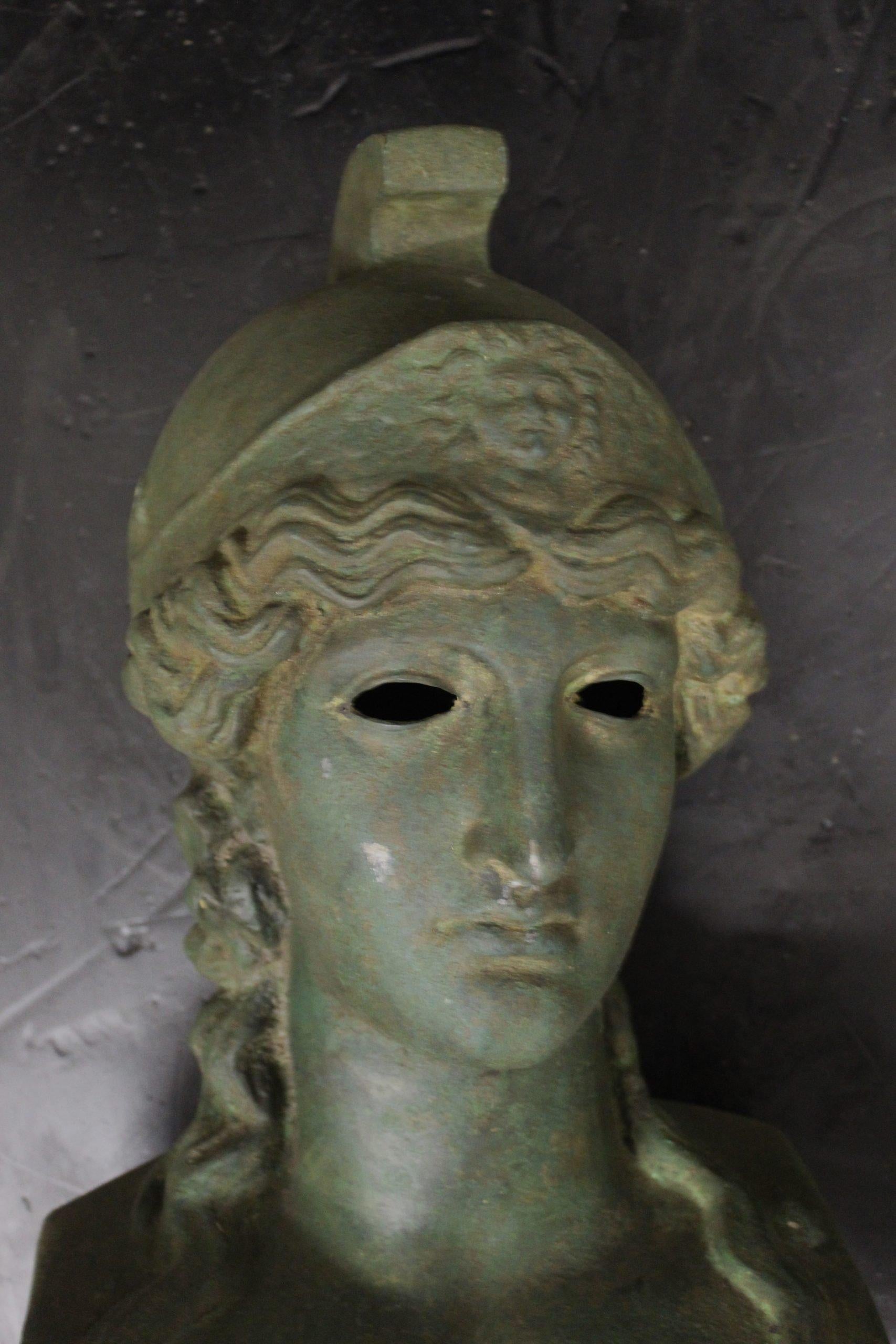 Testa di Minerva in bronzo In condizioni buone in vendita a Rome, IT