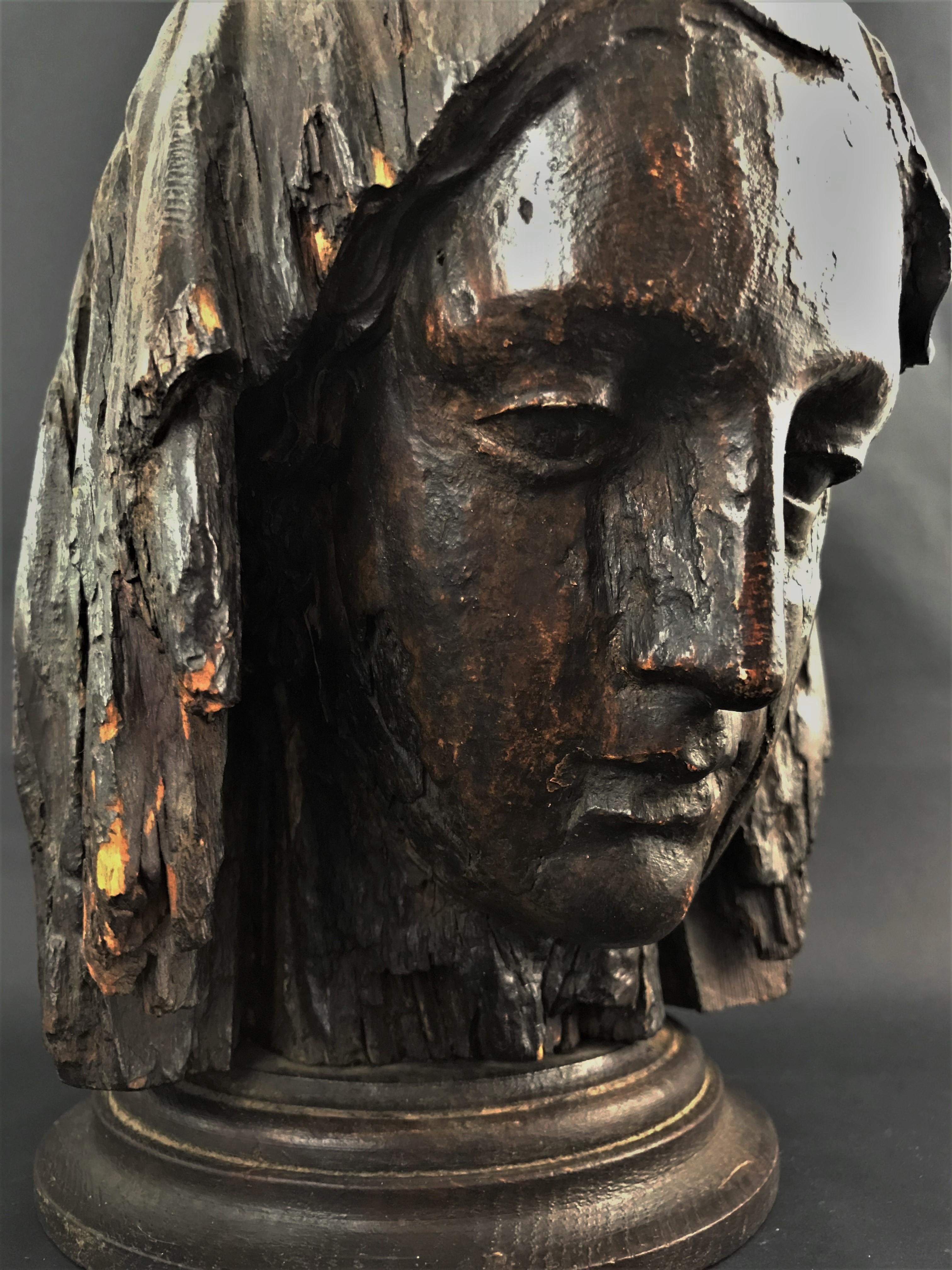 Head of Virgin in Carved Wood and Patinated Medieval Period 15th Century 4