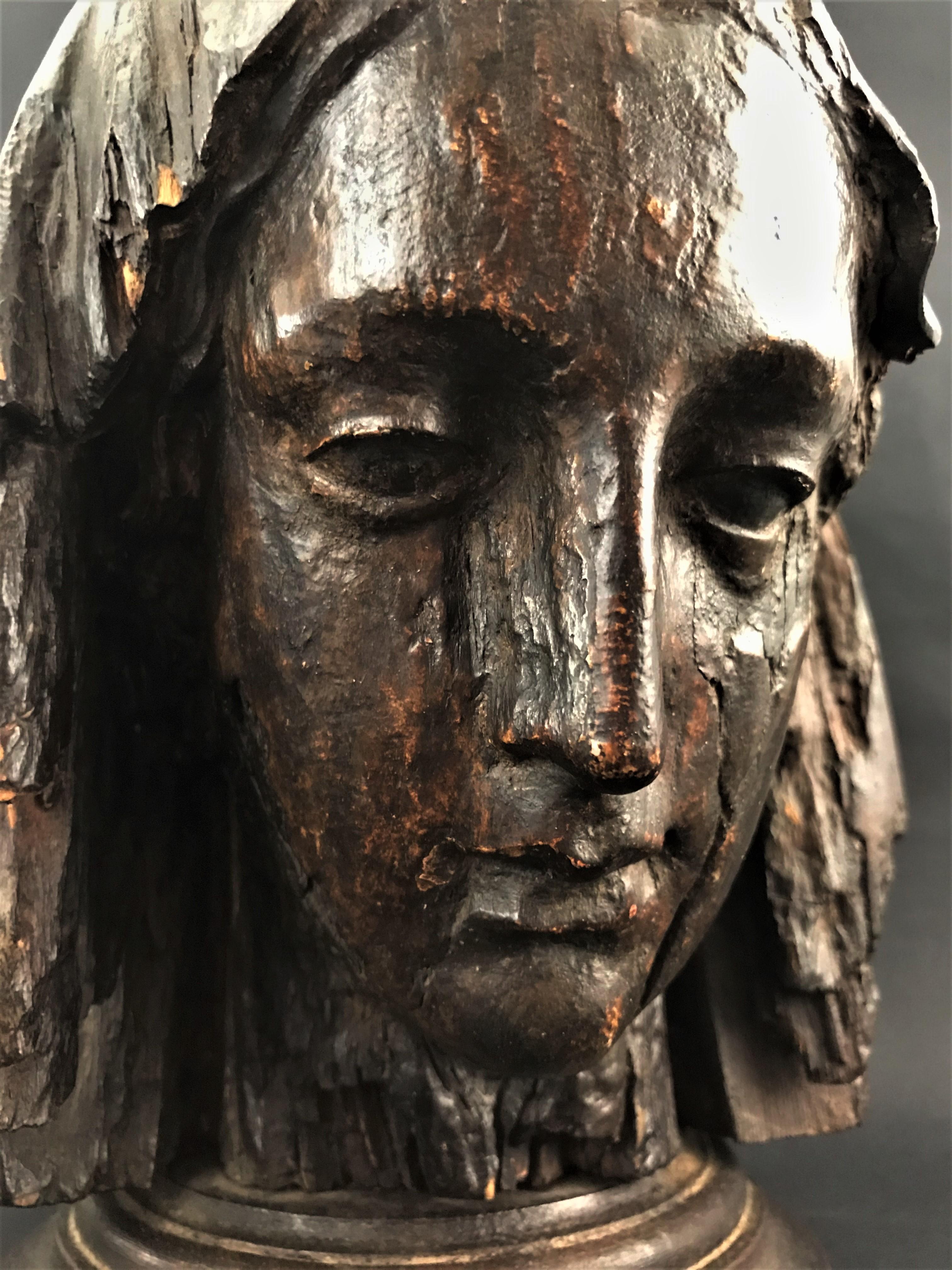 Head of Virgin in Carved Wood and Patinated Medieval Period 15th Century 6