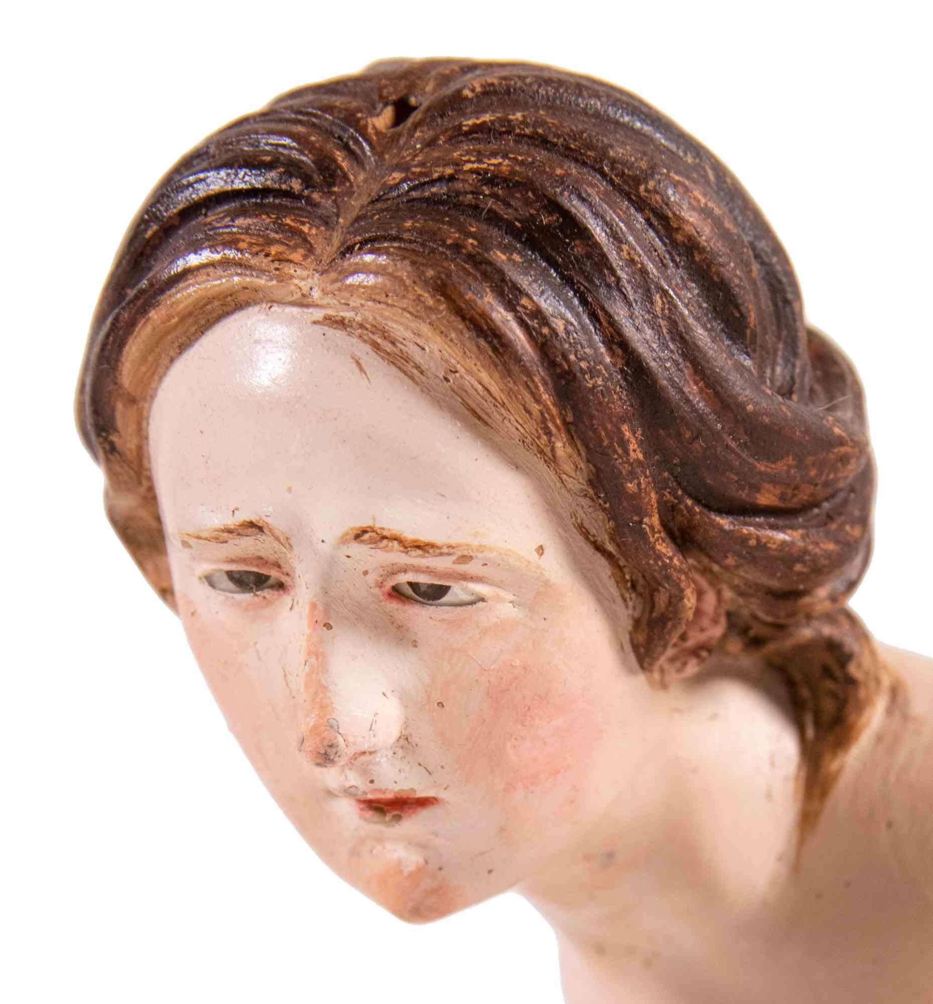 Testa di donna uomo realizzata in ceramica policroma con occhi in vetro.

Napoli, XVIII secolo.

Ottime condizioni. 