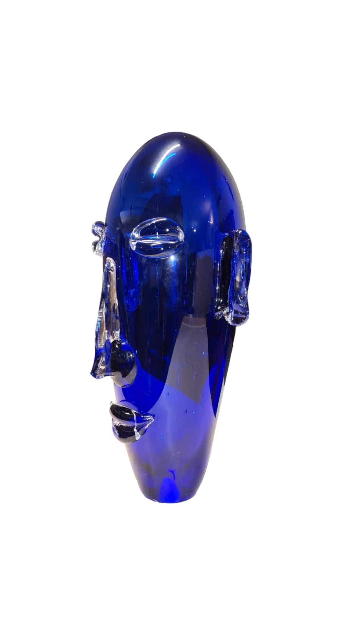 Head sculpture in sapphire blue Murano blown glass, decorative object available In Excellent Condition For Sale In Guazzora, IT