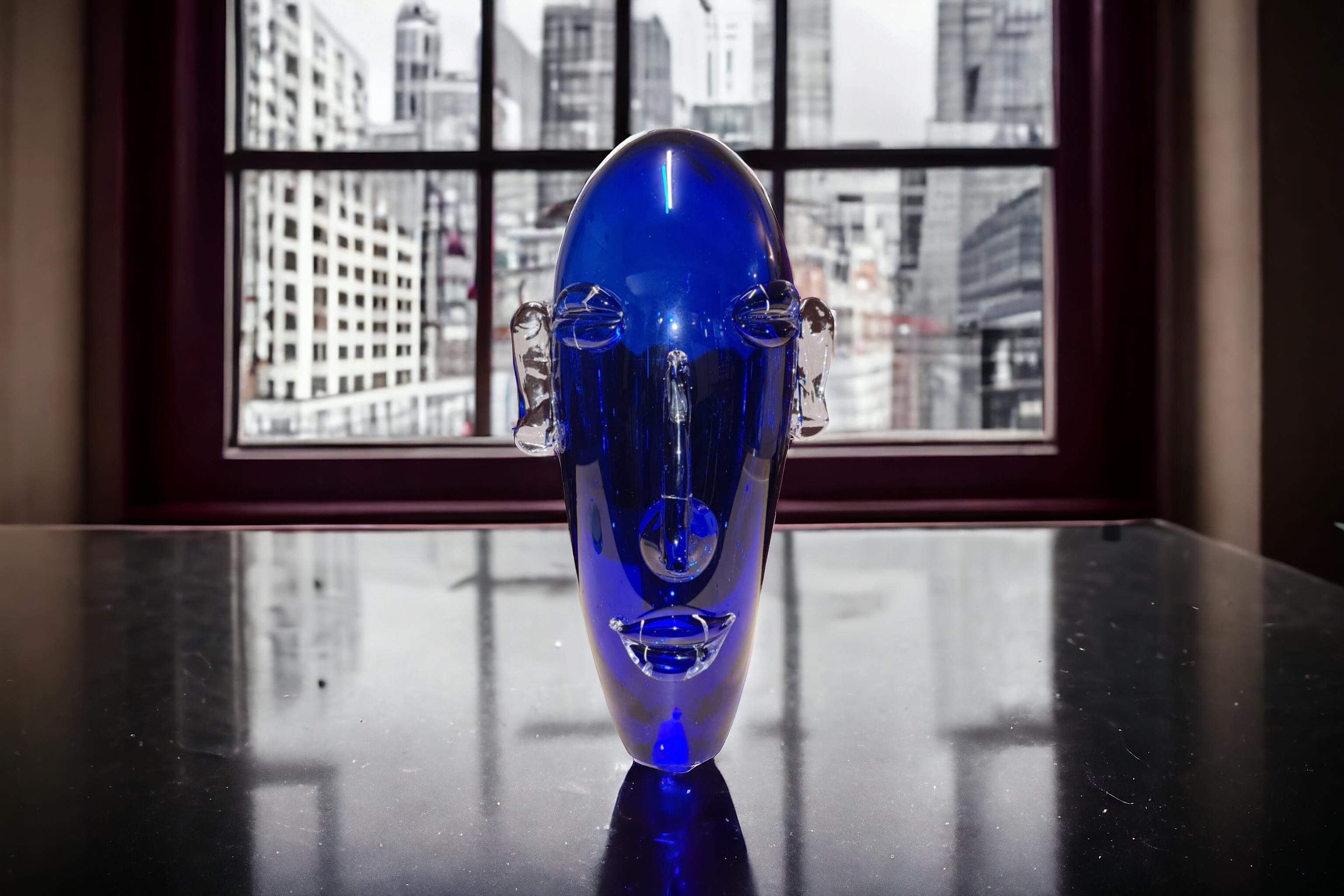 Contemporary Head sculpture in sapphire blue Murano blown glass, decorative object available For Sale