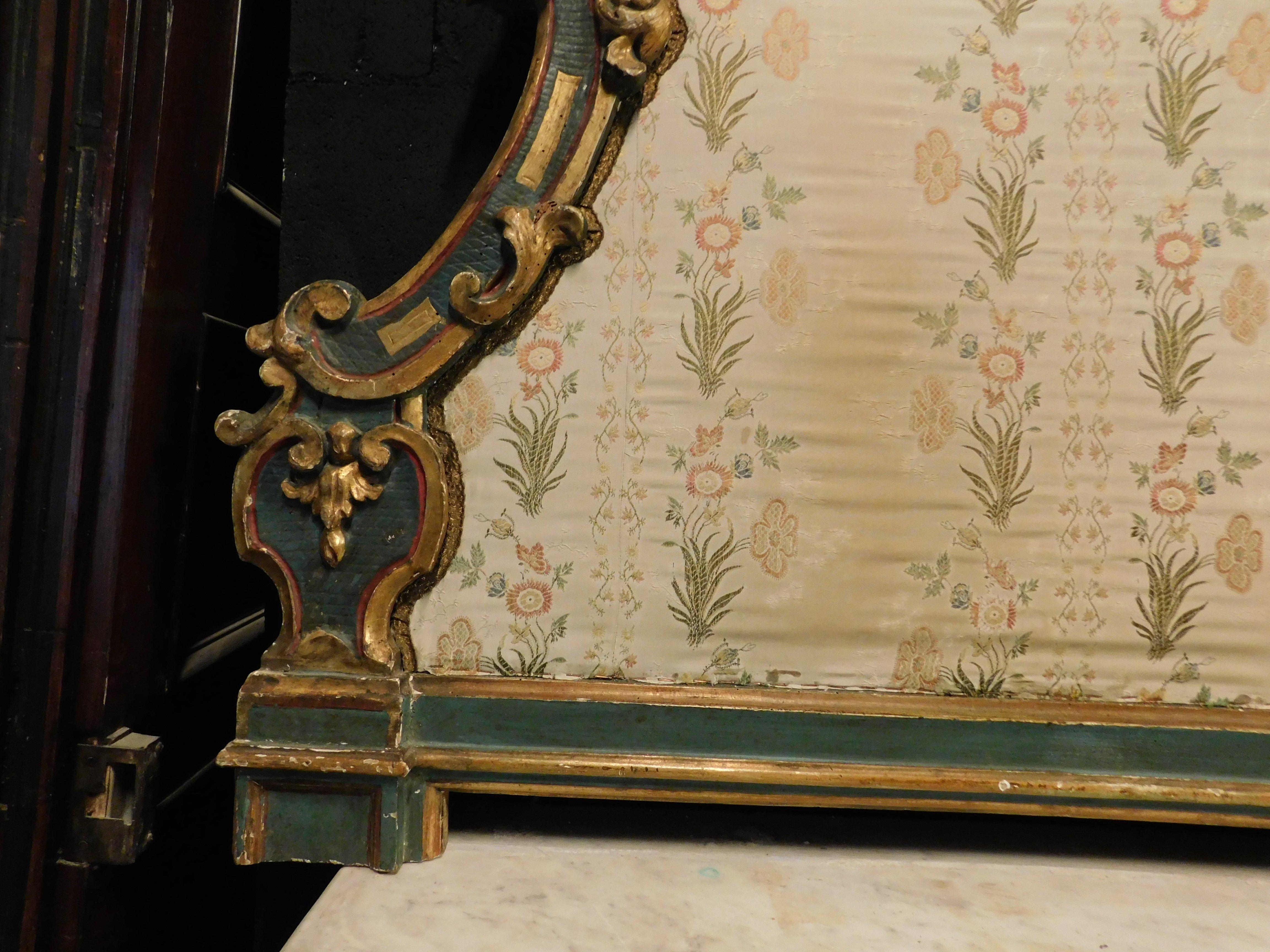 Italian Headboard, lacquered wooden bed frame and padded with original lining, Italy For Sale