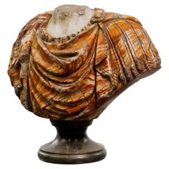 Busto sin cabeza de un emperador