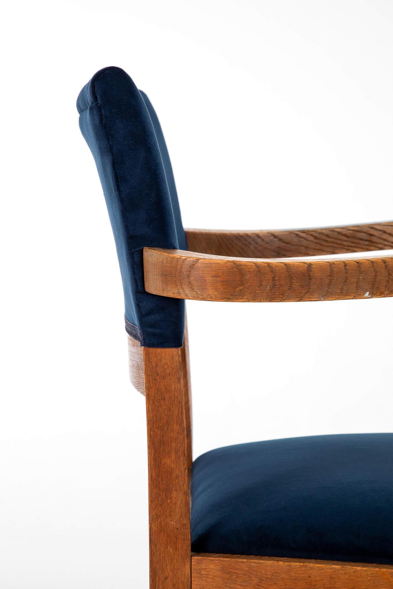 Elbow Chair von Heal and Son im Zustand „Gut“ im Angebot in Faversham, GB
