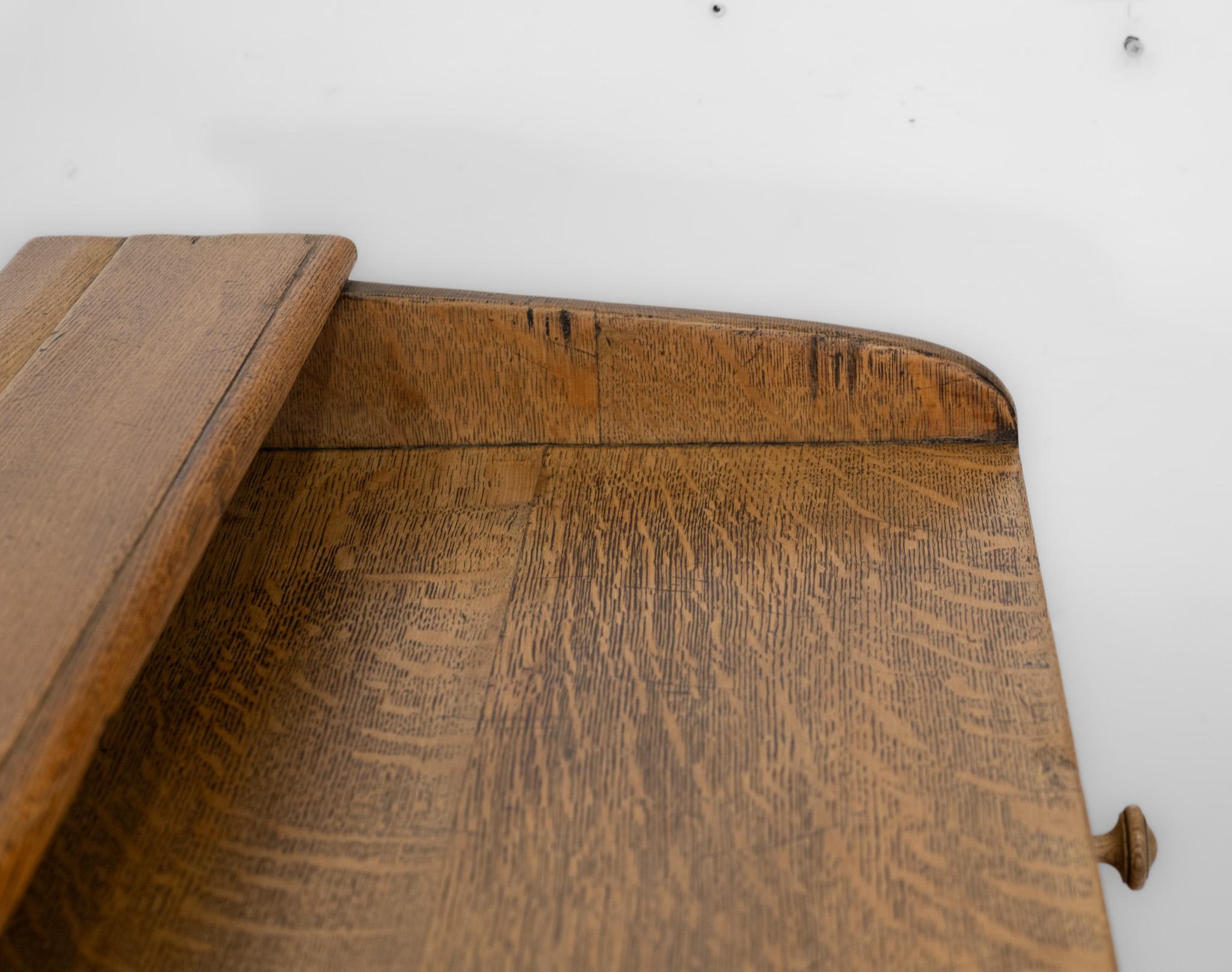 Cassettone Heals Oak Letchworth progettato da Sir Ambrose Heal's in vendita 3