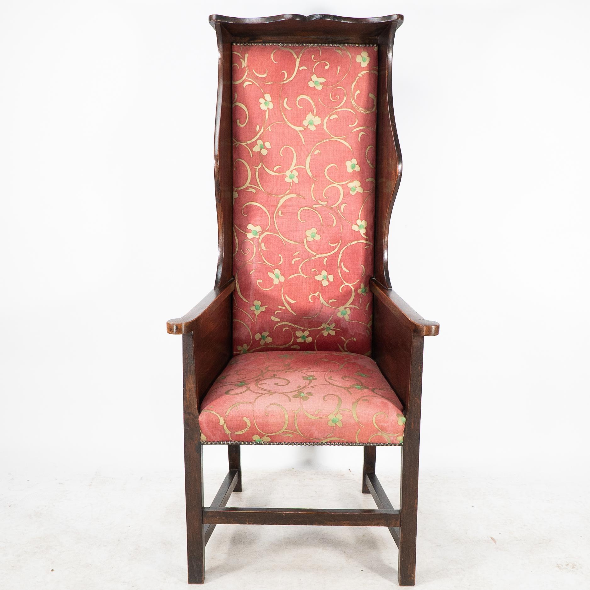 Arts and Crafts Heals of London Attri. a Tall Arts & Crafts Oak Wing Back or Porter's Armchair (poltrona da portiere) in vendita
