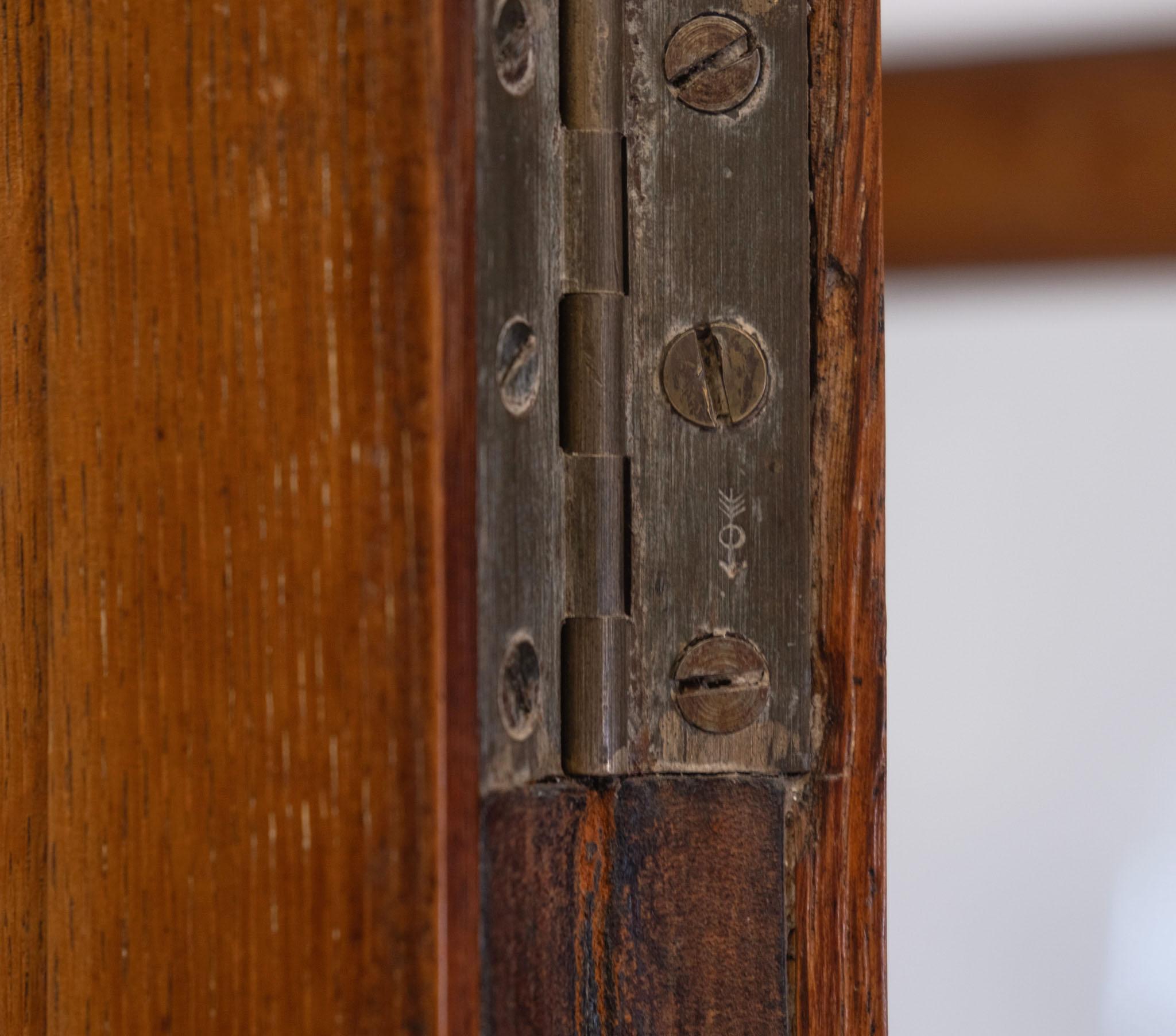 Paravento in rovere sbiancato di Heals Of London in stile Cotswold School 1920s in vendita 1