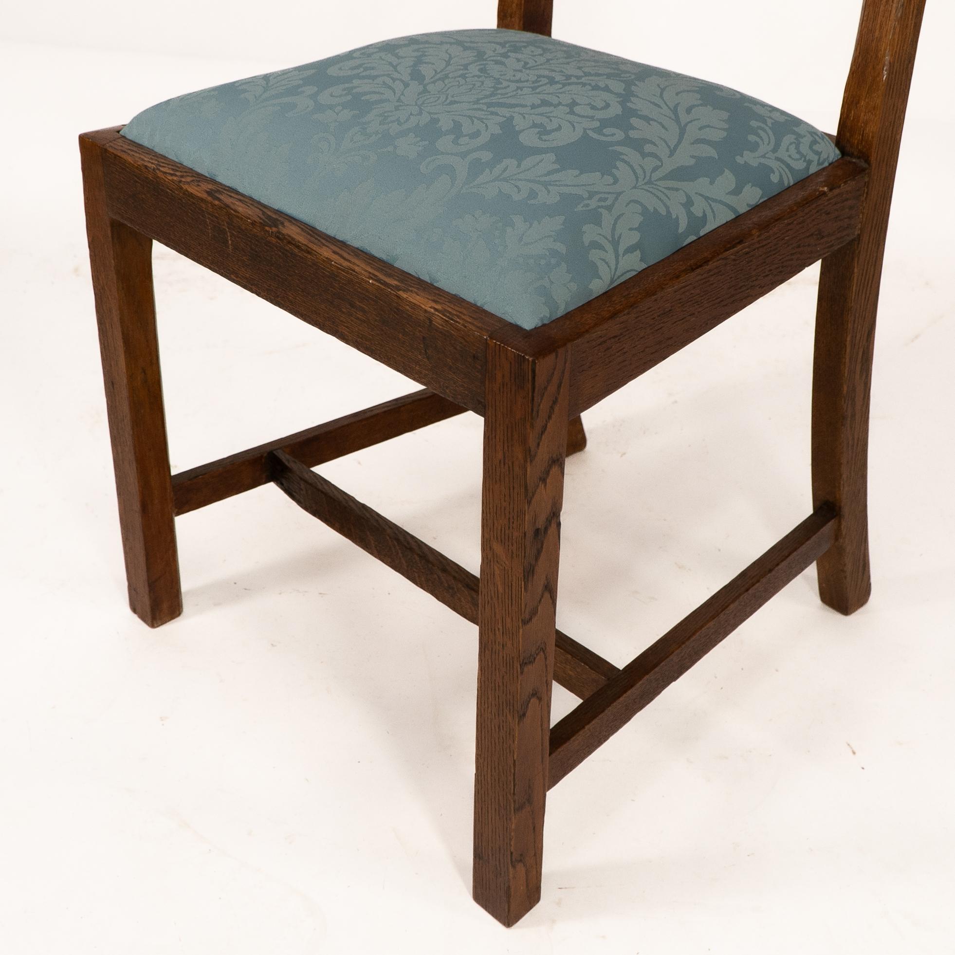 Heals. Set of 4 Arts & Crafts oak lattice back dining chairs & blue Damask seats For Sale 8