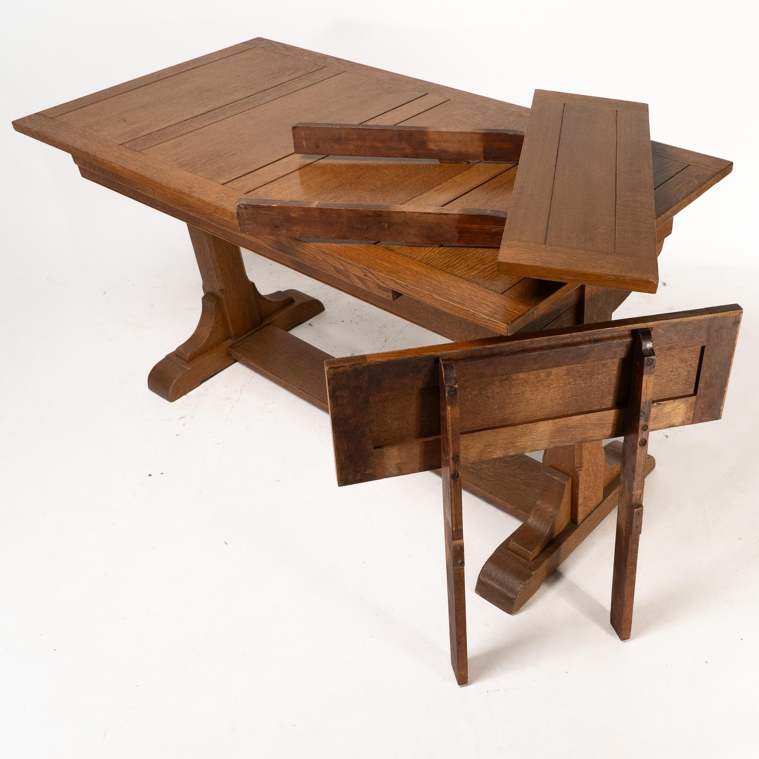 Heals & Sohn. Ein schmaler, ausziehbarer Esstisch aus Eiche im Arts & Crafts-Stil im Angebot 8