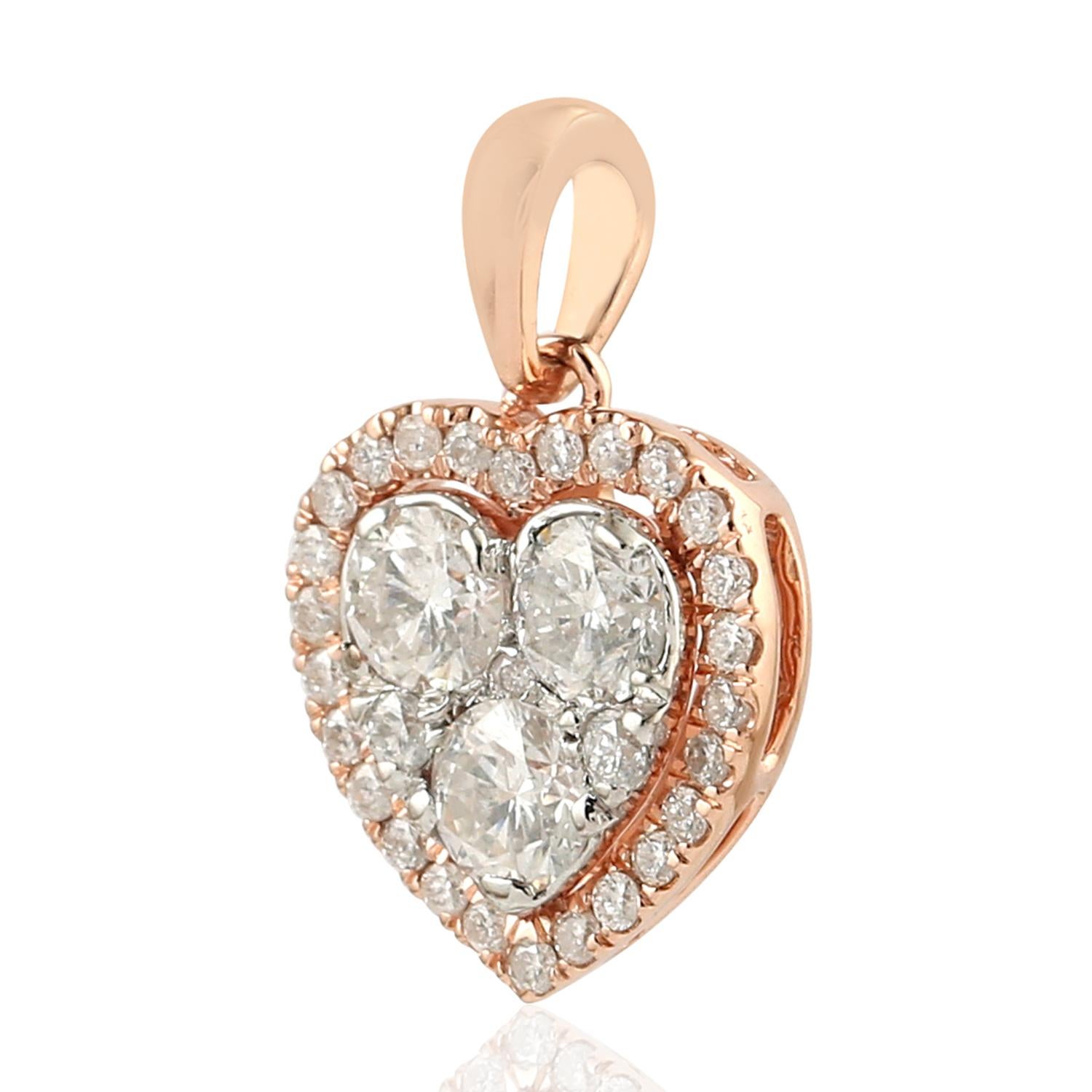 Contemporary Heart 18 Karat Gold Diamond Pendant Necklace For Sale