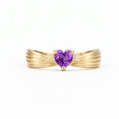 Heart amethyst ring in 14k gold