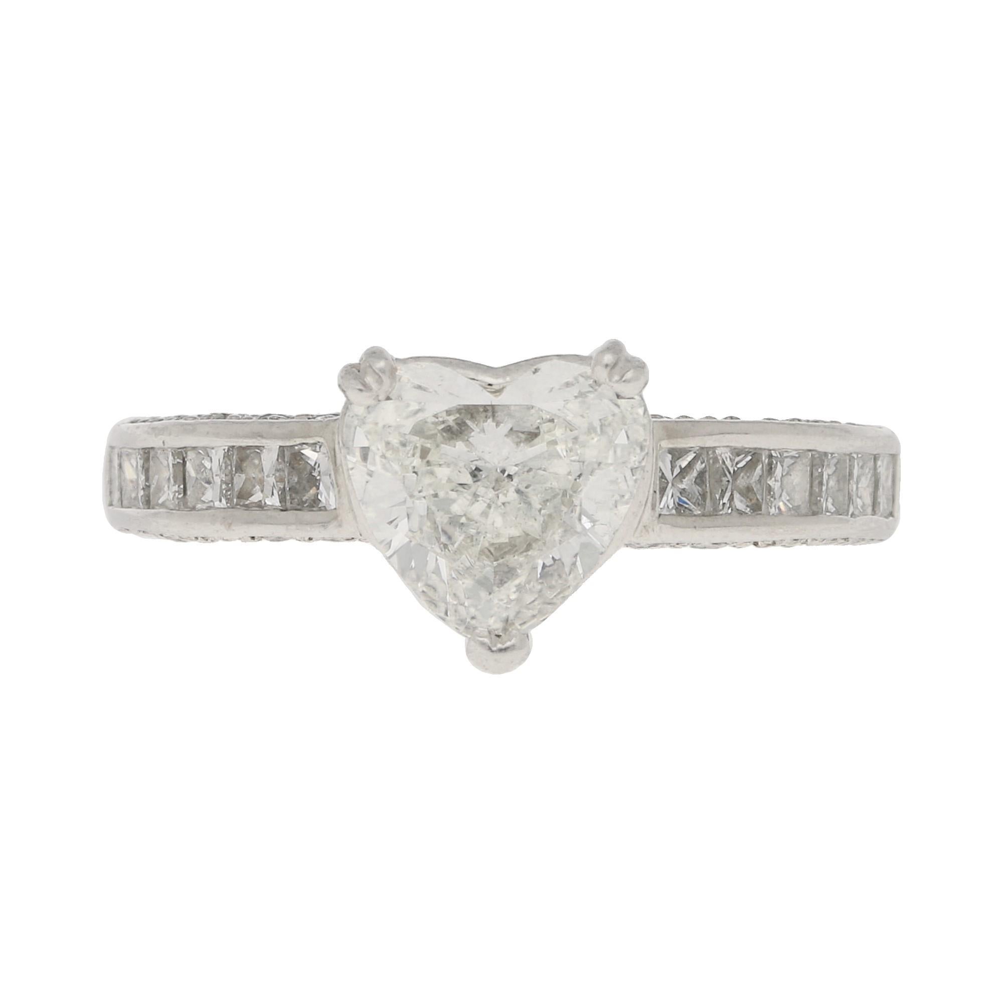 heart shaped diamond engagement ring set