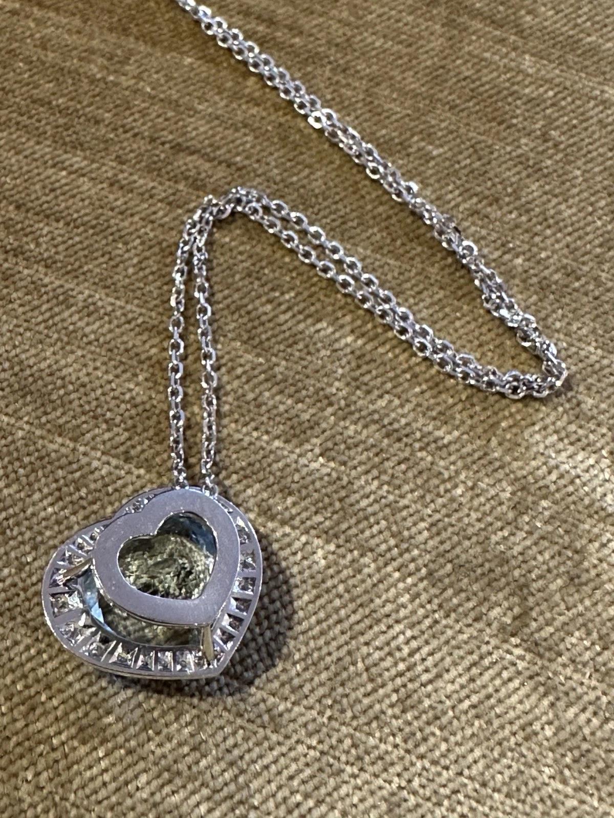 Collana con ciondolo a forma di cuore con acquamarina e diamante, platino e catena 14k in vendita 1