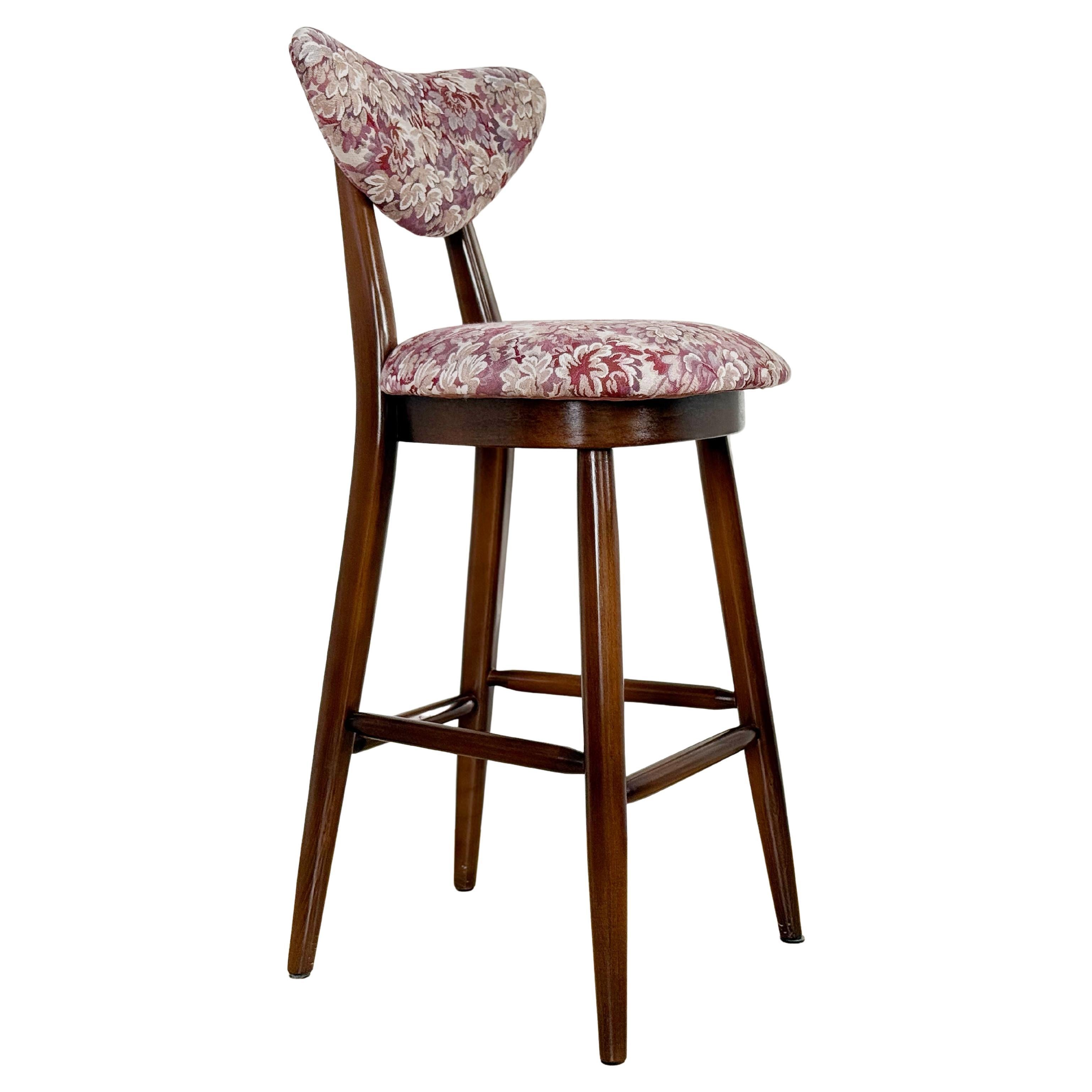 Chaise tabouret de bar Heart, Jacquard de fleurs roses, par Vintola Studio