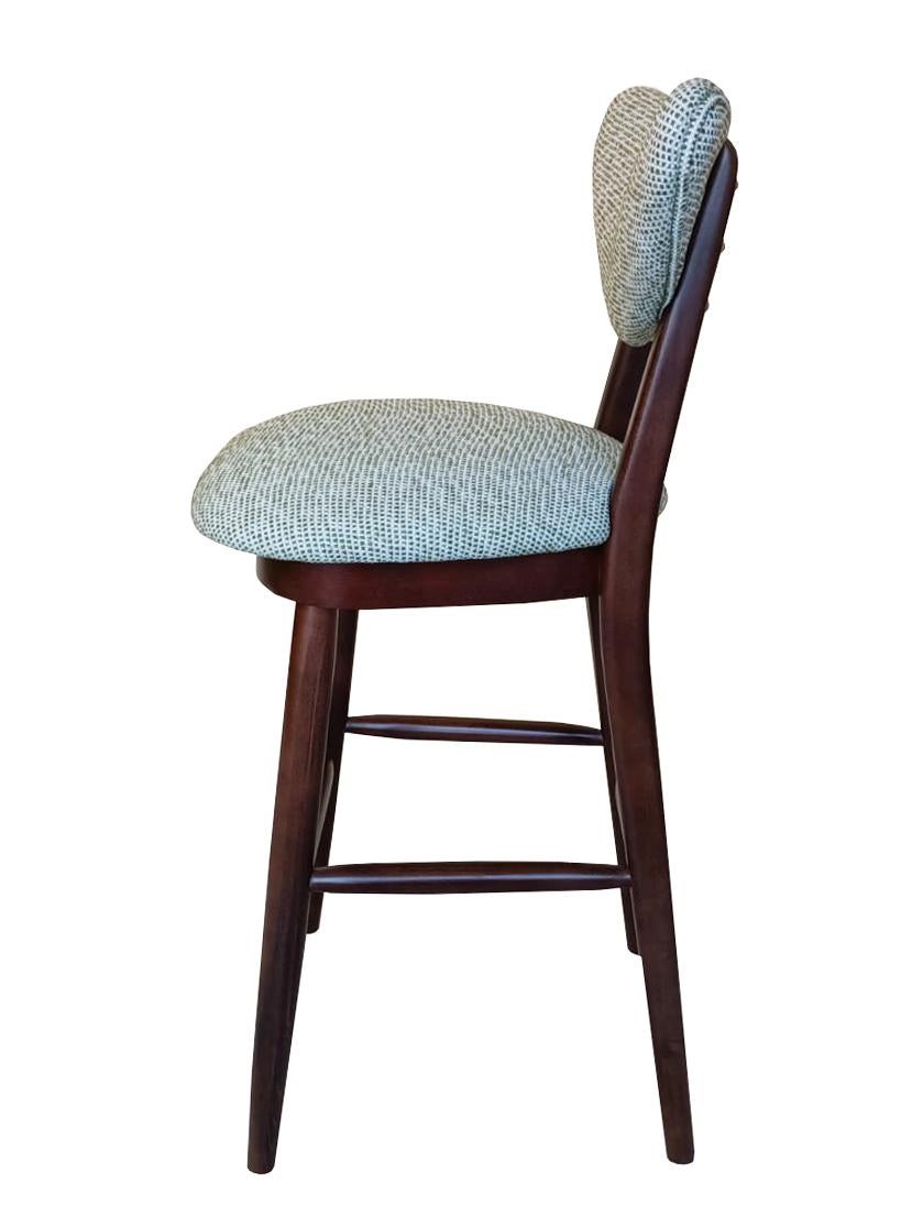 Sculpté à la main Chaise tabouret de bar Heart, tissu blanc et vert, par Vintola Studio, Europe. en vente