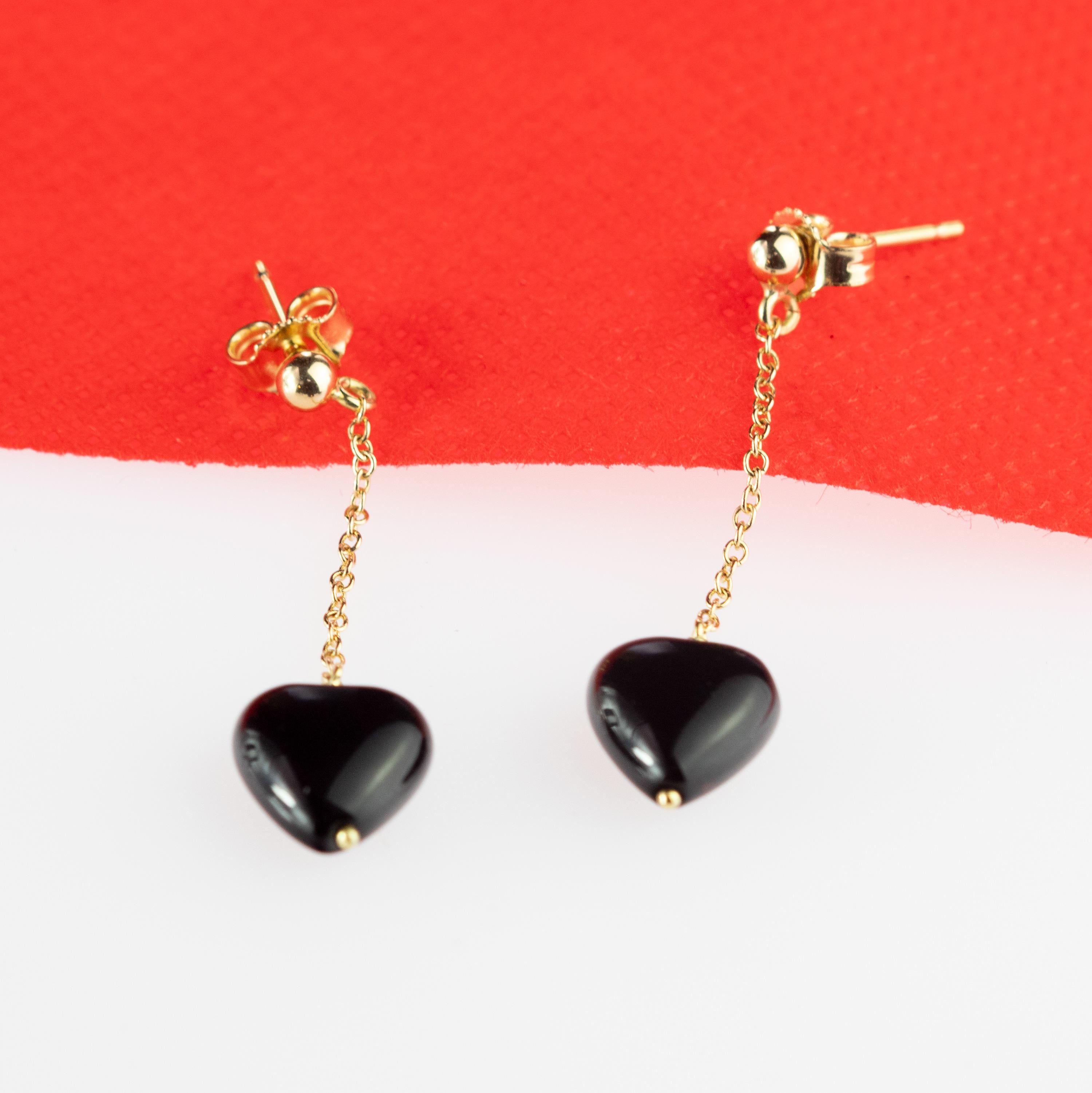 Romantique Pendants d'oreilles en or jaune et agate noire en forme de cœur de Saint-Valentin en vente