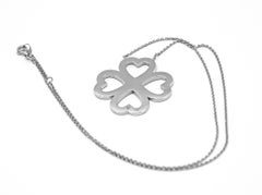 Heart Blossom Pendant Necklace in Platinum