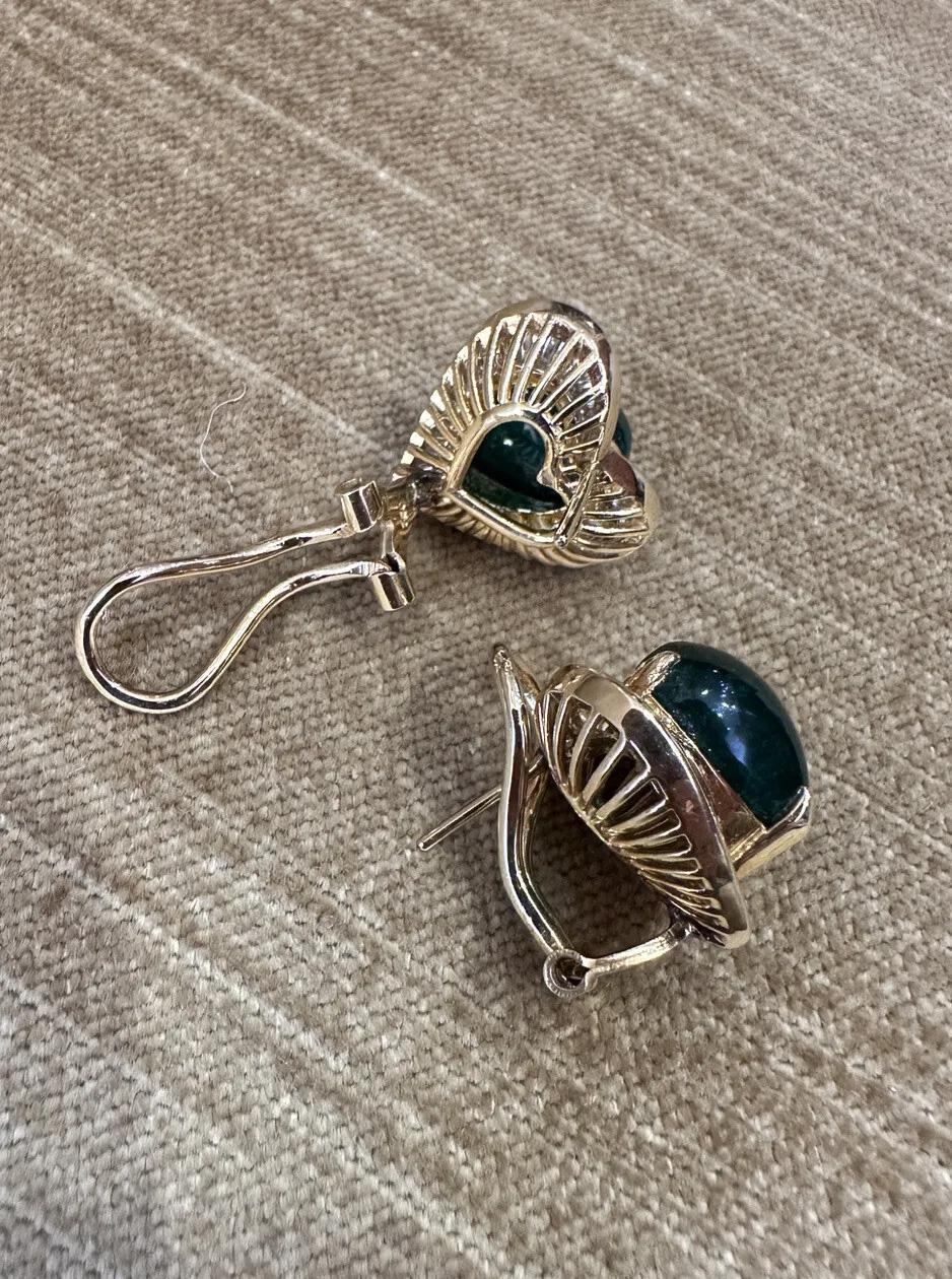 Heart Cabochon Emerald and Baguette Diamond Earrings in 18k Yellow Gold For Sale 1