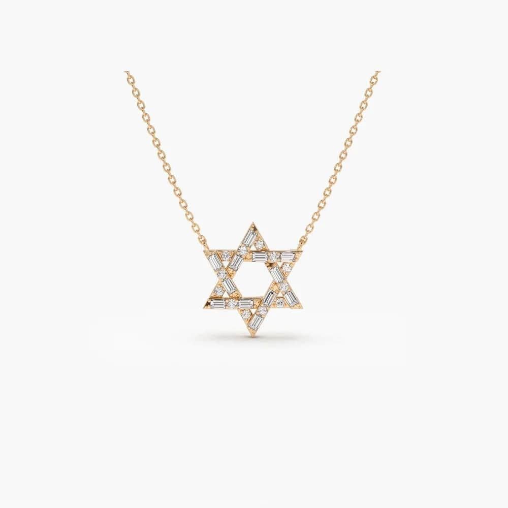 Collana con stella di David in oro 14 carati (o 18 carati su richiesta) centrata sul cuore in vendita 3