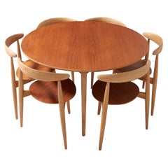 Heart chairs with a FH4602 table - Hans J. Wegner 