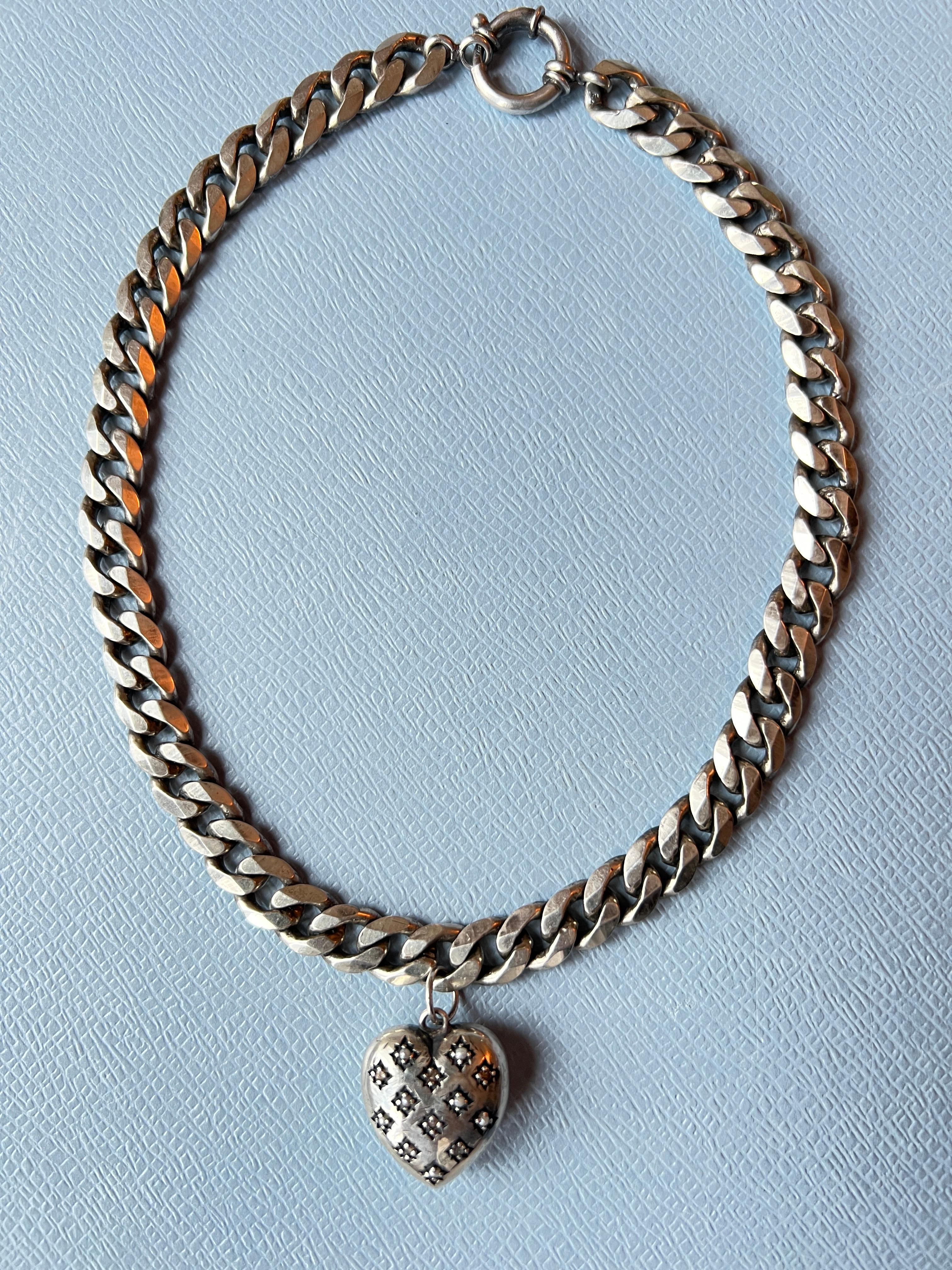 Heart Choker Necklace Silver White Diamond For Sale 4