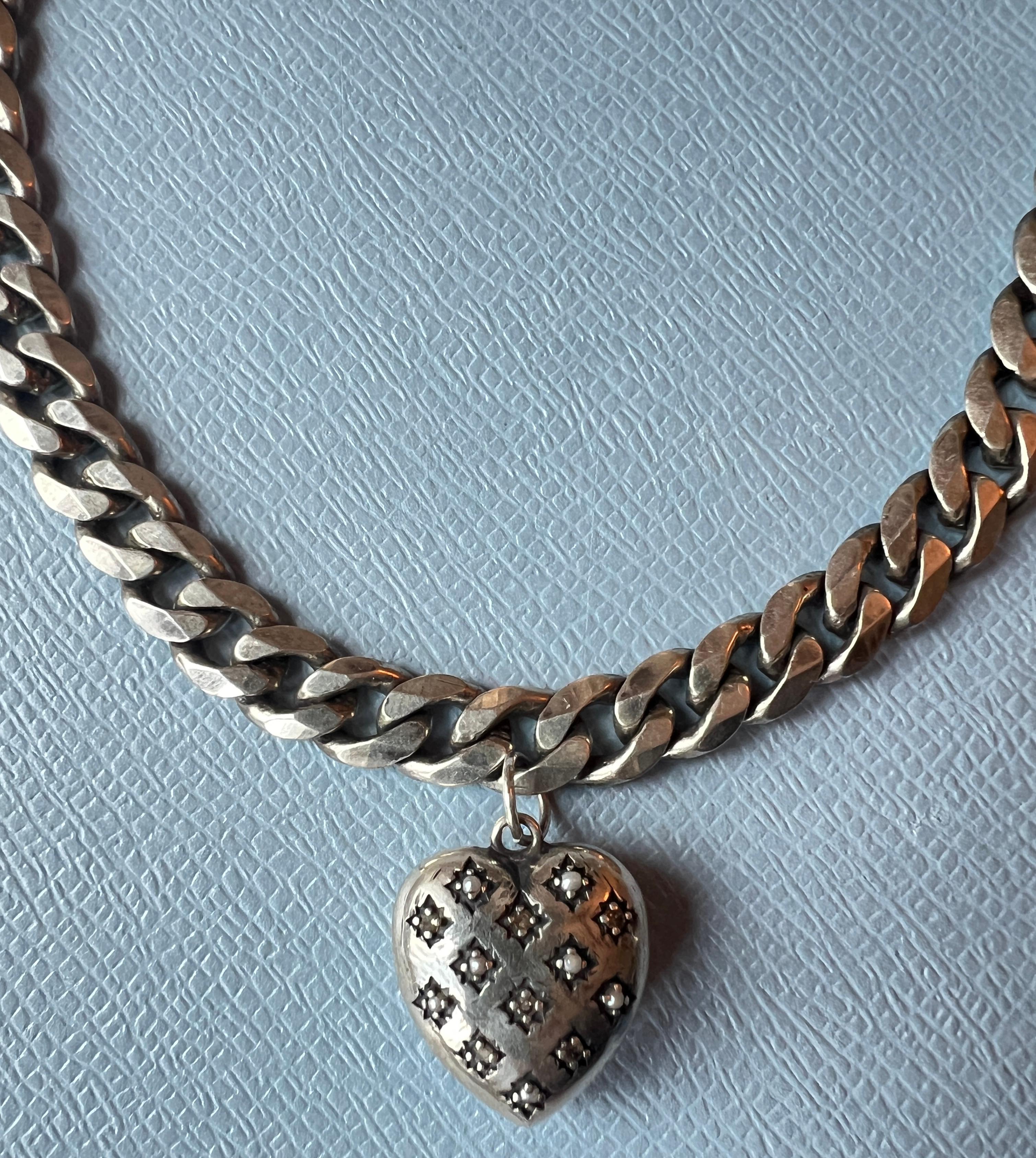 Heart Choker Necklace Silver White Diamond For Sale 3