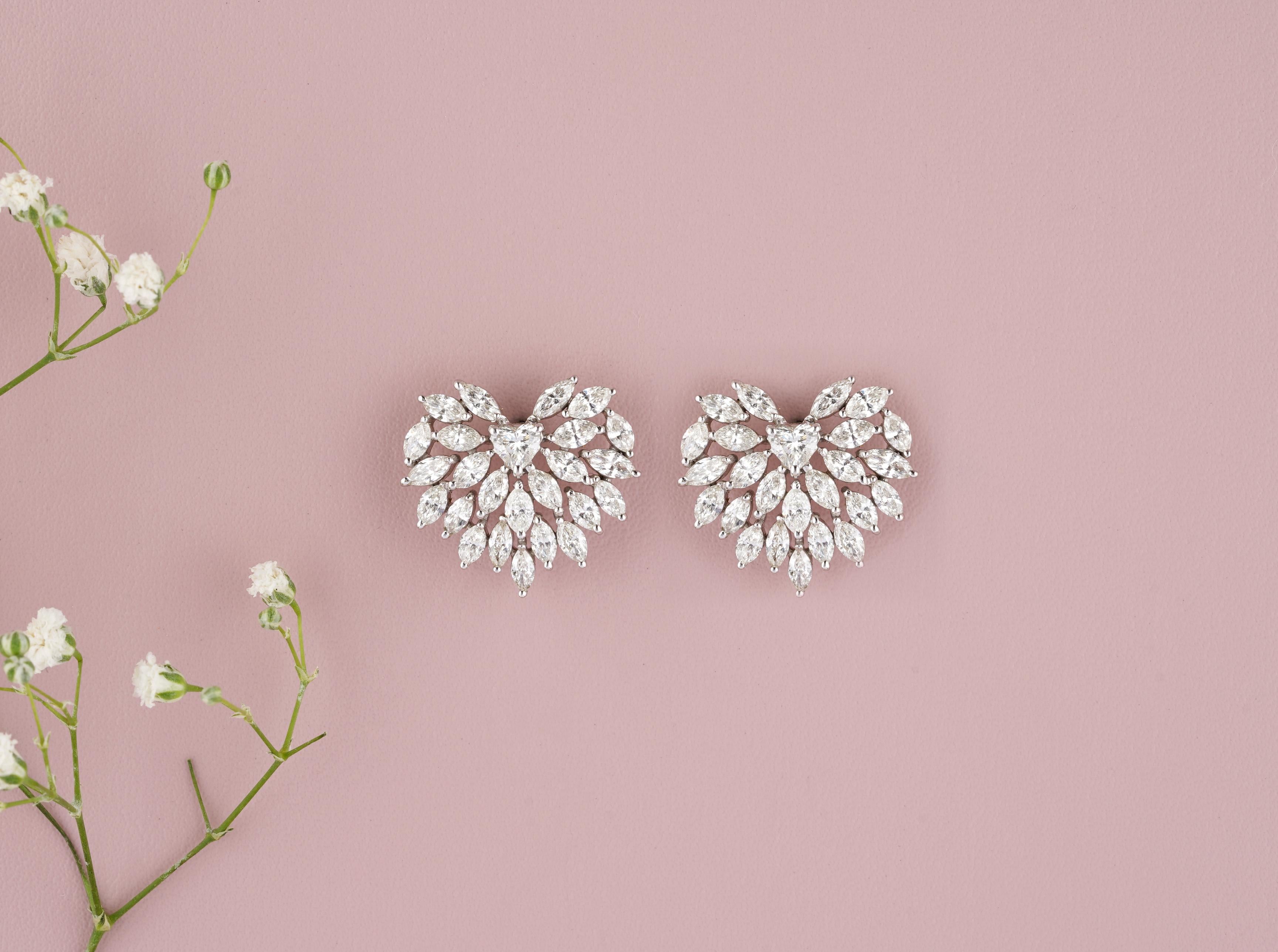 Boucles d'oreilles en or massif 14k avec diamant fantaisie en forme de cœur (certifié) en vente 2