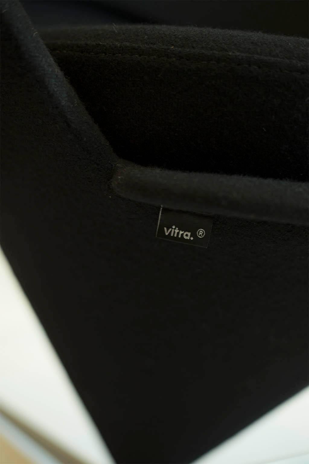 Heart Cone Chair by Verner Panton for Vitra in Black, Wool Fabric In Excellent Condition In San Francisco, CA