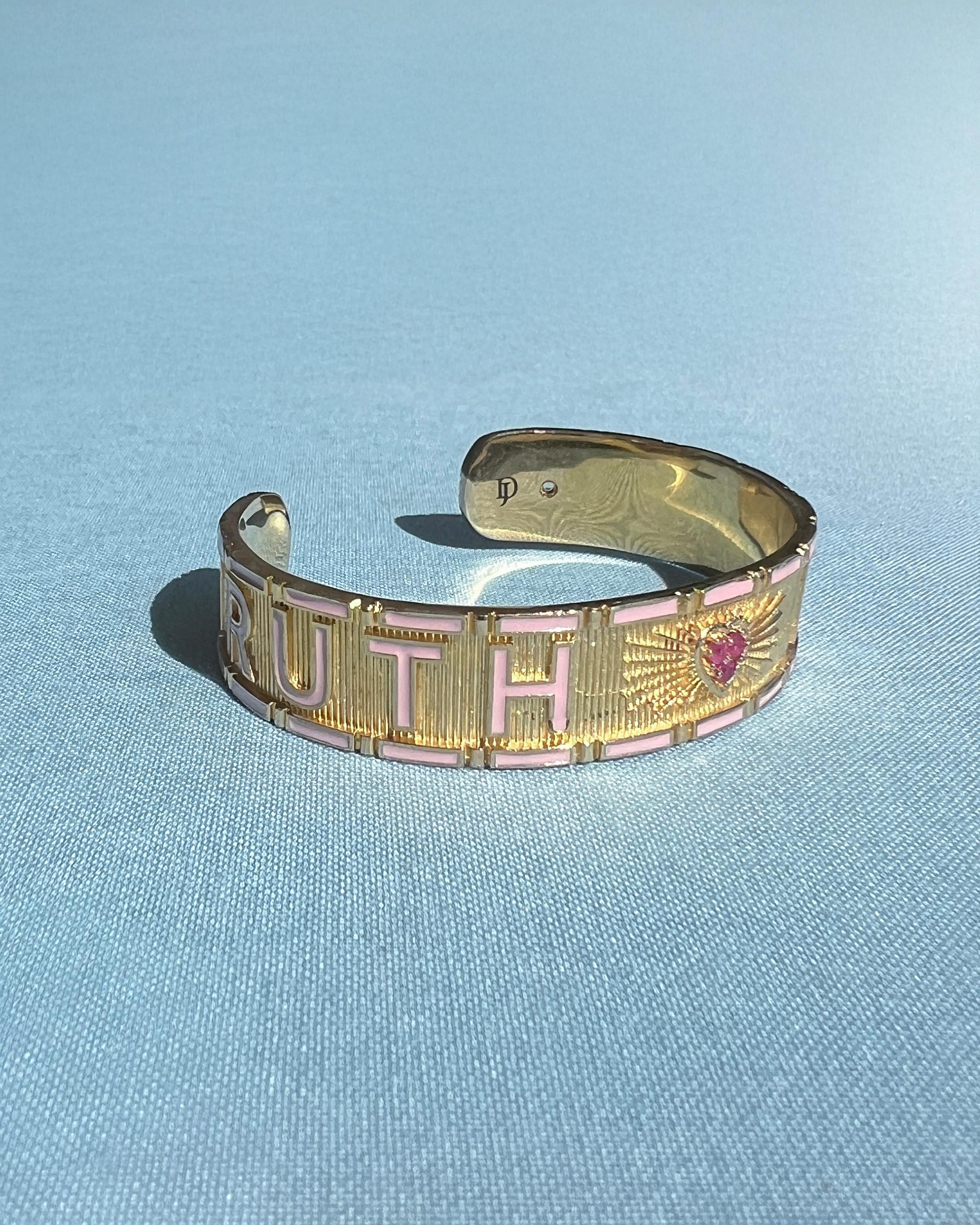 Heart Cuff Bracelet Diamond Ruby Light Pink Enamel Truth Faith in vendita 2