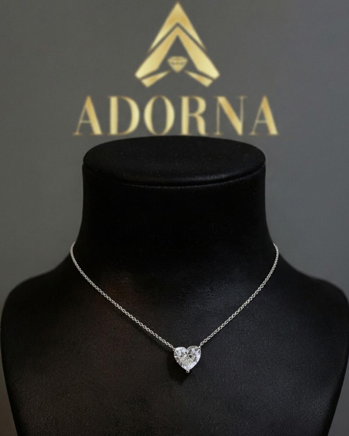 Collier pendentif en or blanc 14K (ou 18k sur demande) avec diamants en forme de cœur Neuf - En vente à Los Angeles, CA