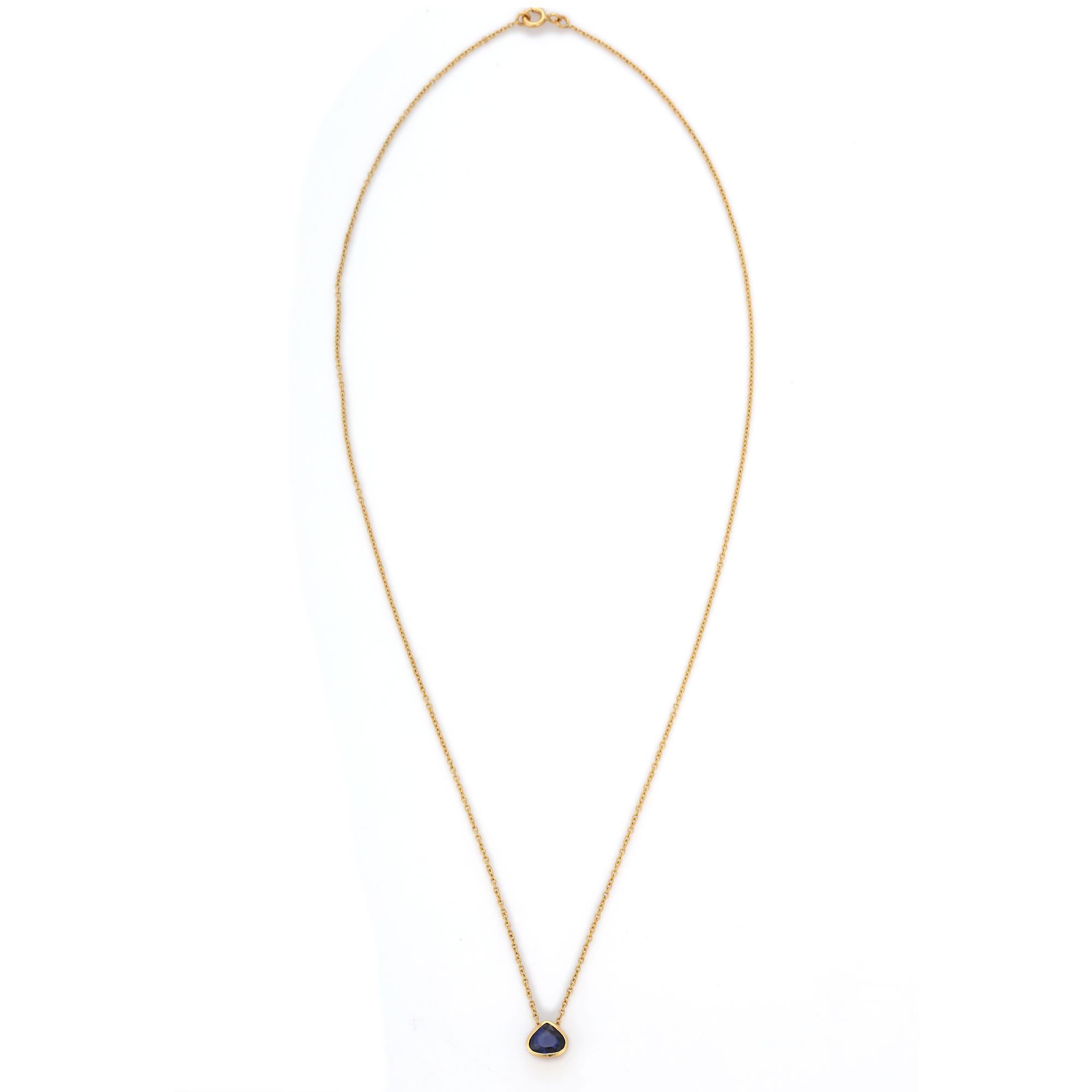 Pear Cut Blue Sapphire Pendant Necklace with Chain in 18K Yellow Gold  In New Condition For Sale In Houston, TX