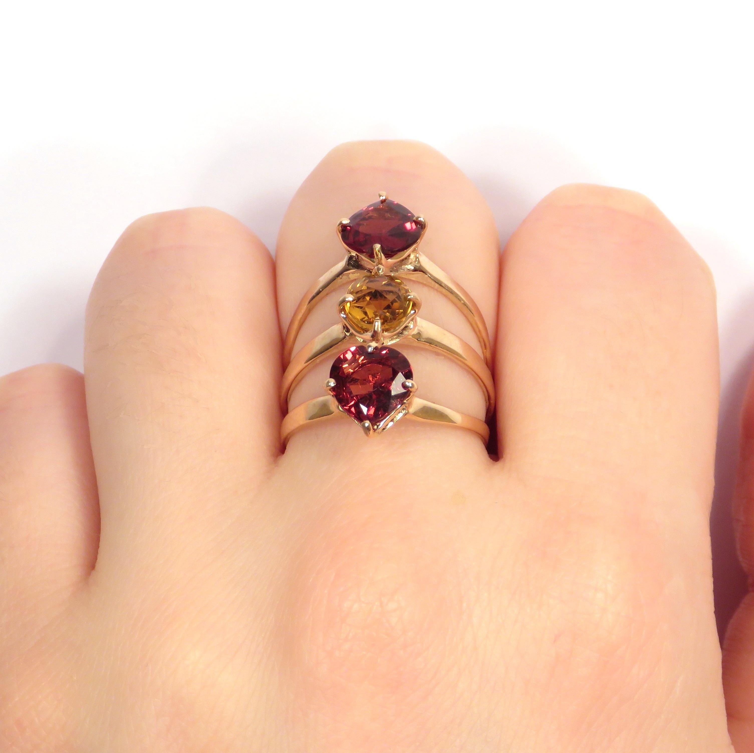 Heart Cut Garnet Rose Cut Citrine 9 Karat Rose Gold Ring Handcrafted in Italy For Sale 2