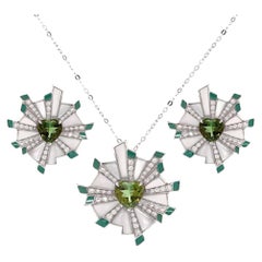 Ensemble de pendants d'oreilles 18 carats en tourmaline verte taillée en cœur, Dia, MOP et Malachite