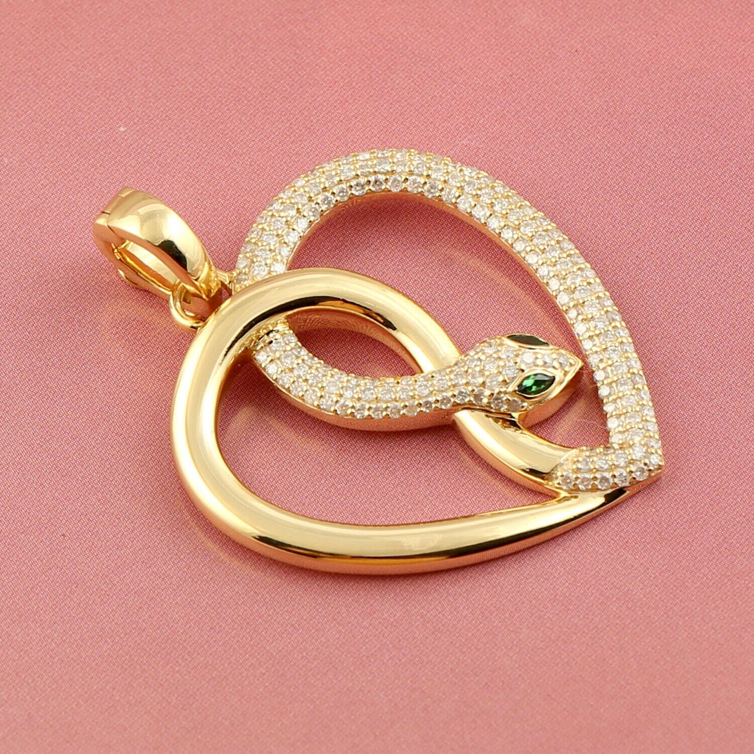 Herz Herz Diamant 14 Karat Gold Schlangenanhänger Halskette (Moderne) im Angebot