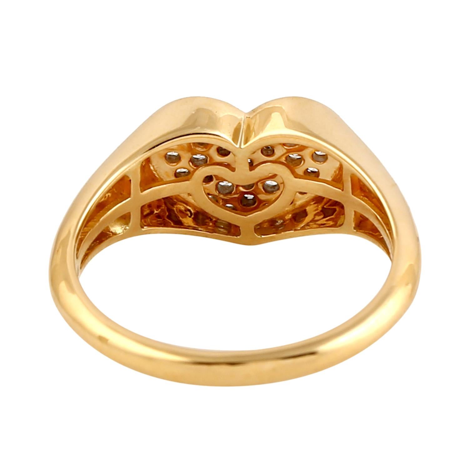 Modern Heart Diamond 18 Karat Yellow Gold Ring For Sale