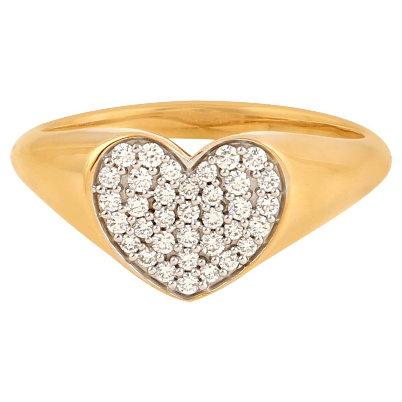 Bague en or jaune 18 carats avec diamant en forme de cœur en vente