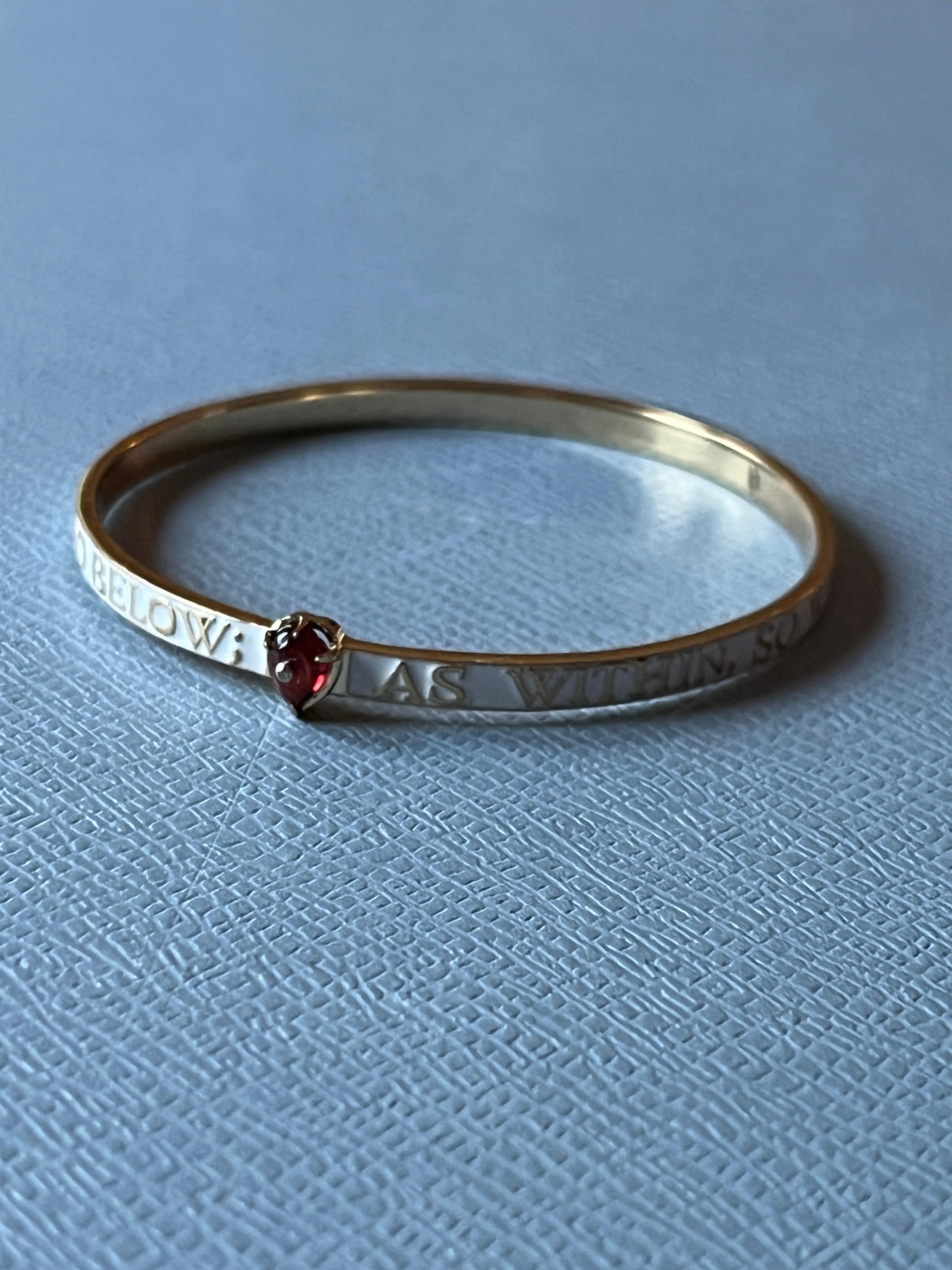 Granat-Diamant-Armreif Weiß emailliert im Angebot 6