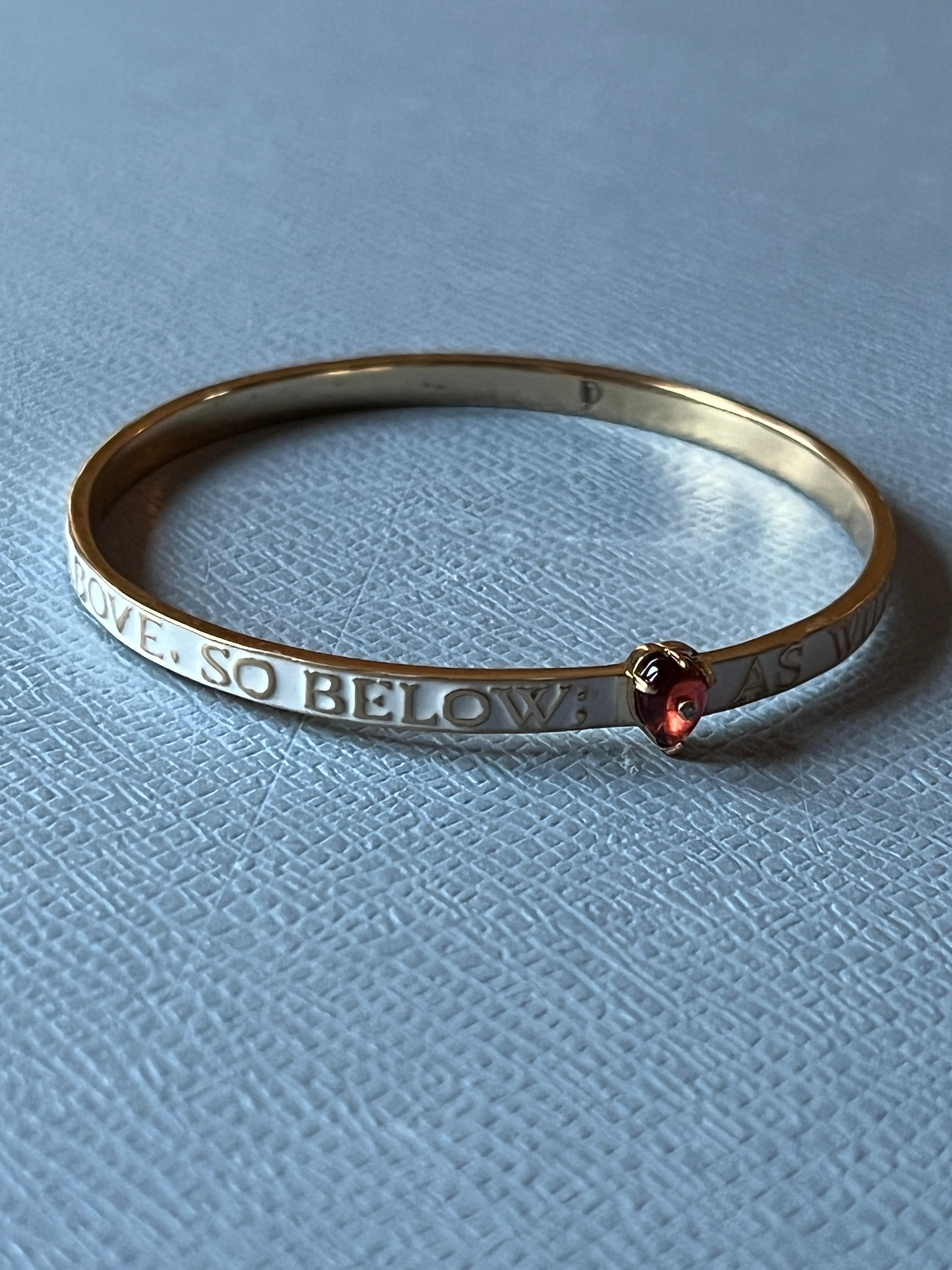 Granat-Diamant-Armreif Weiß emailliert im Angebot 3