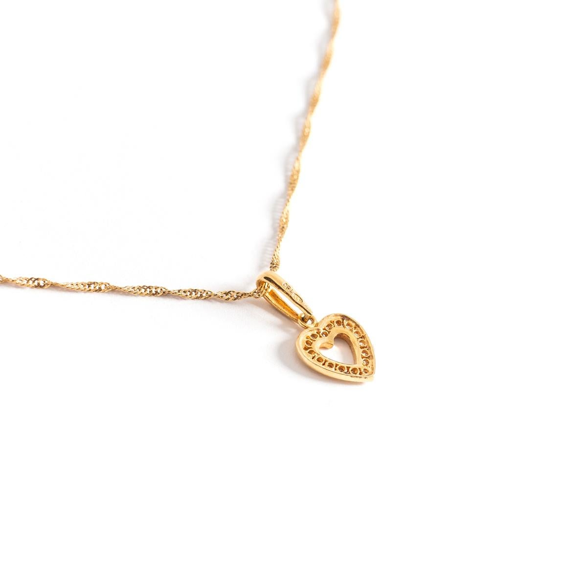 Round Cut Heart Diamond Gold Necklace For Sale