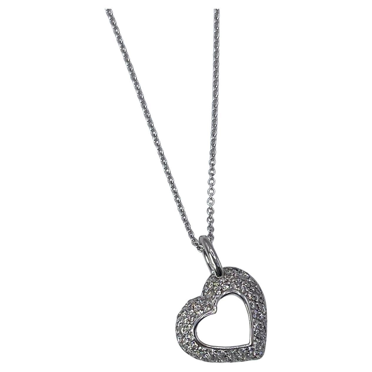 Heart Diamond Necklace 14kt White Gold Pendant Necklace Modern Hearts Pendant For Sale