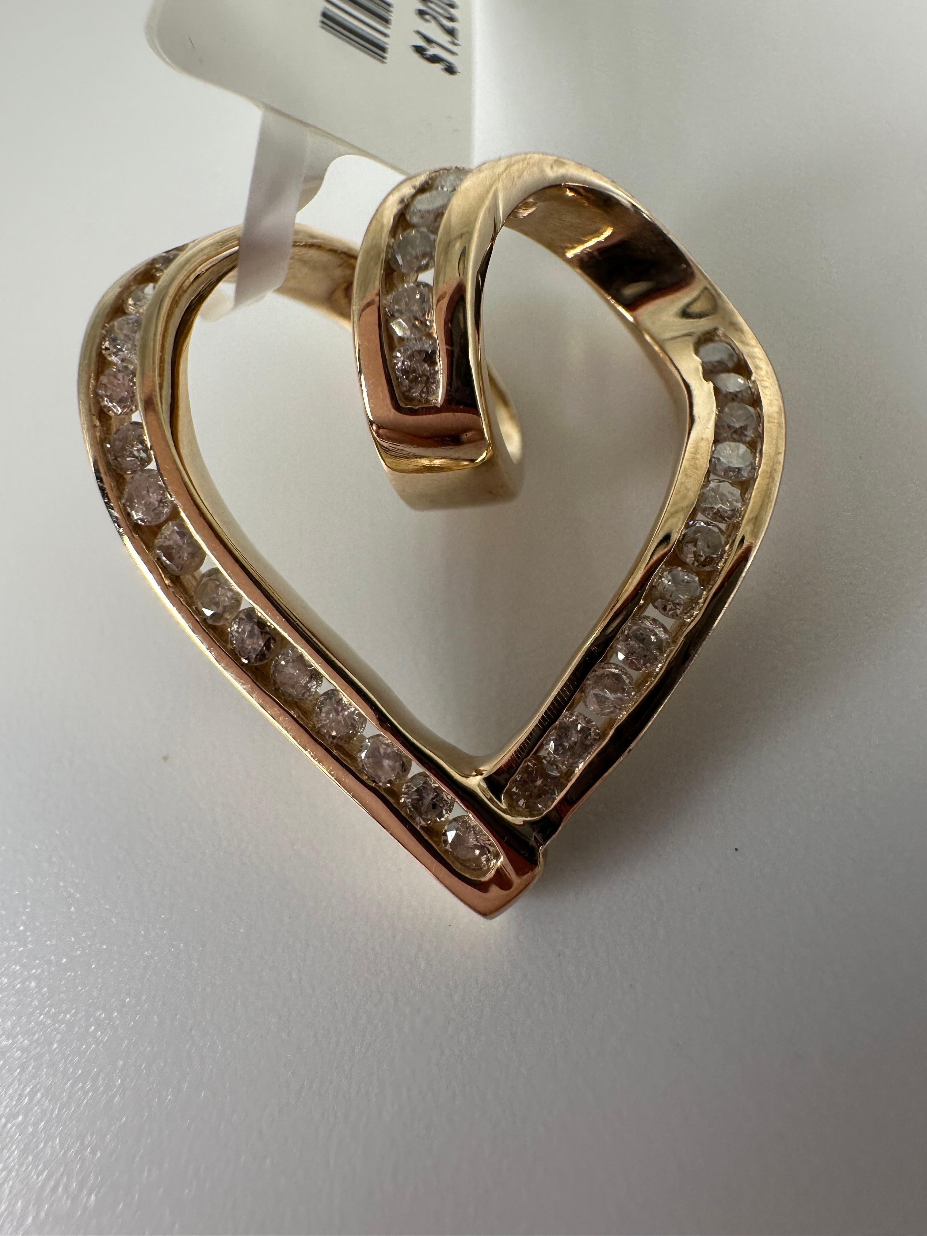 Round Cut Heart Diamond pendant large size 14KT gold For Sale